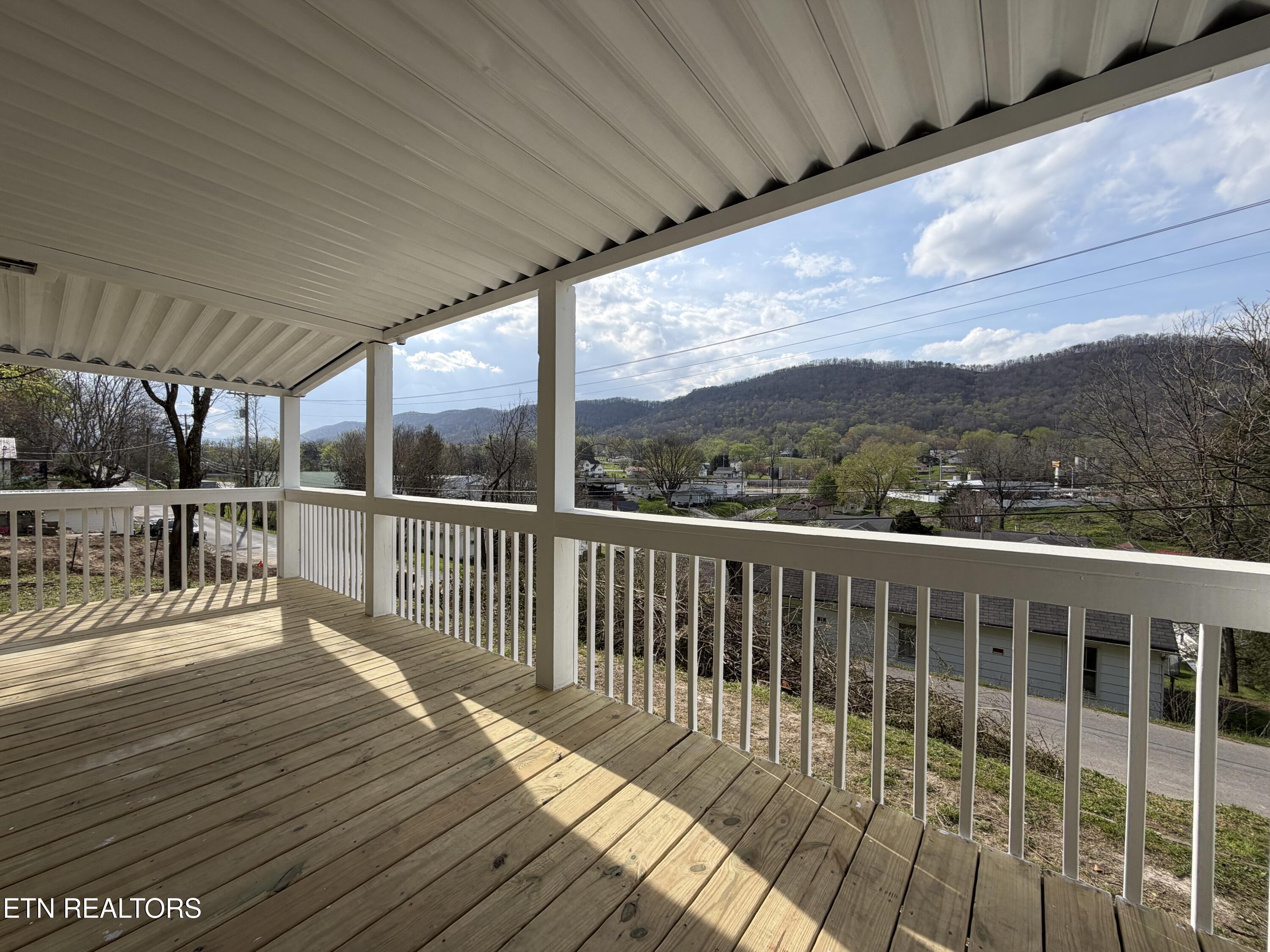 717 Cherry Street Lafollette TN 37766