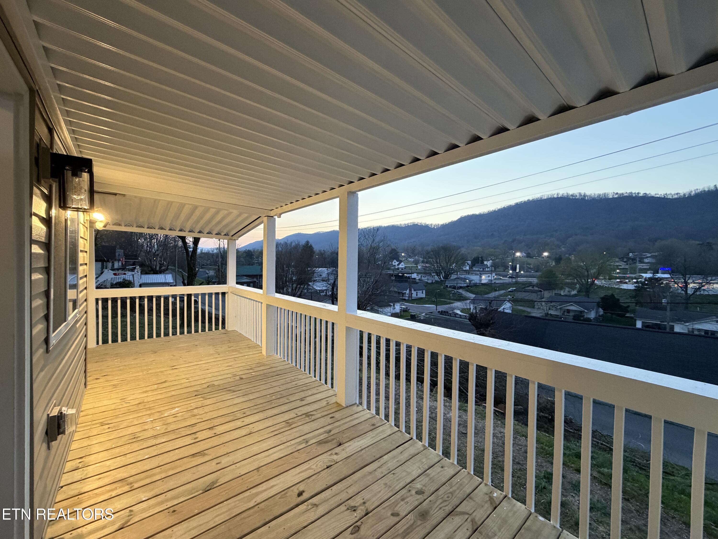 717 Cherry Street Lafollette TN 37766