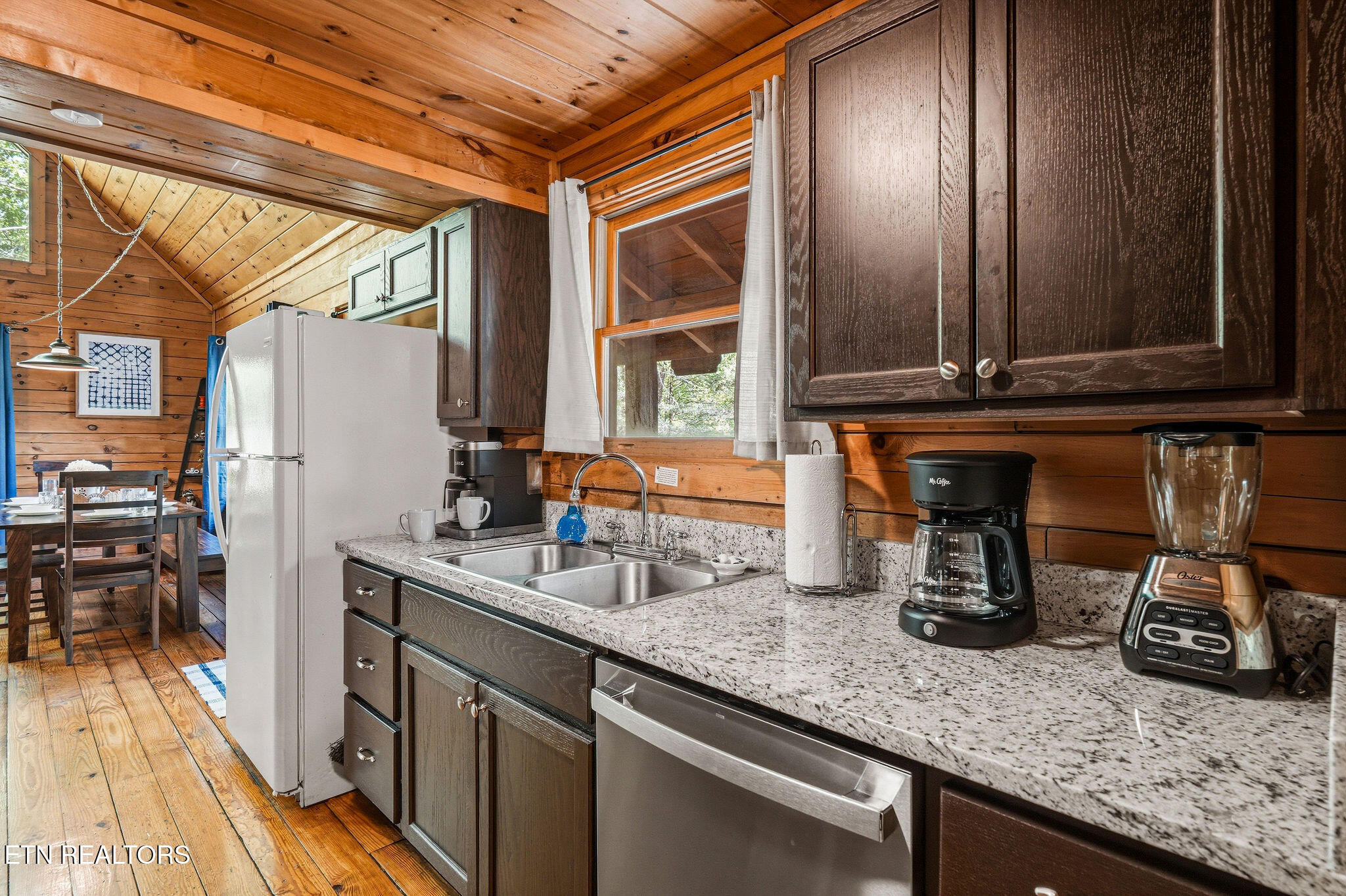 3201 Bear Country Way Sevierville TN 37876