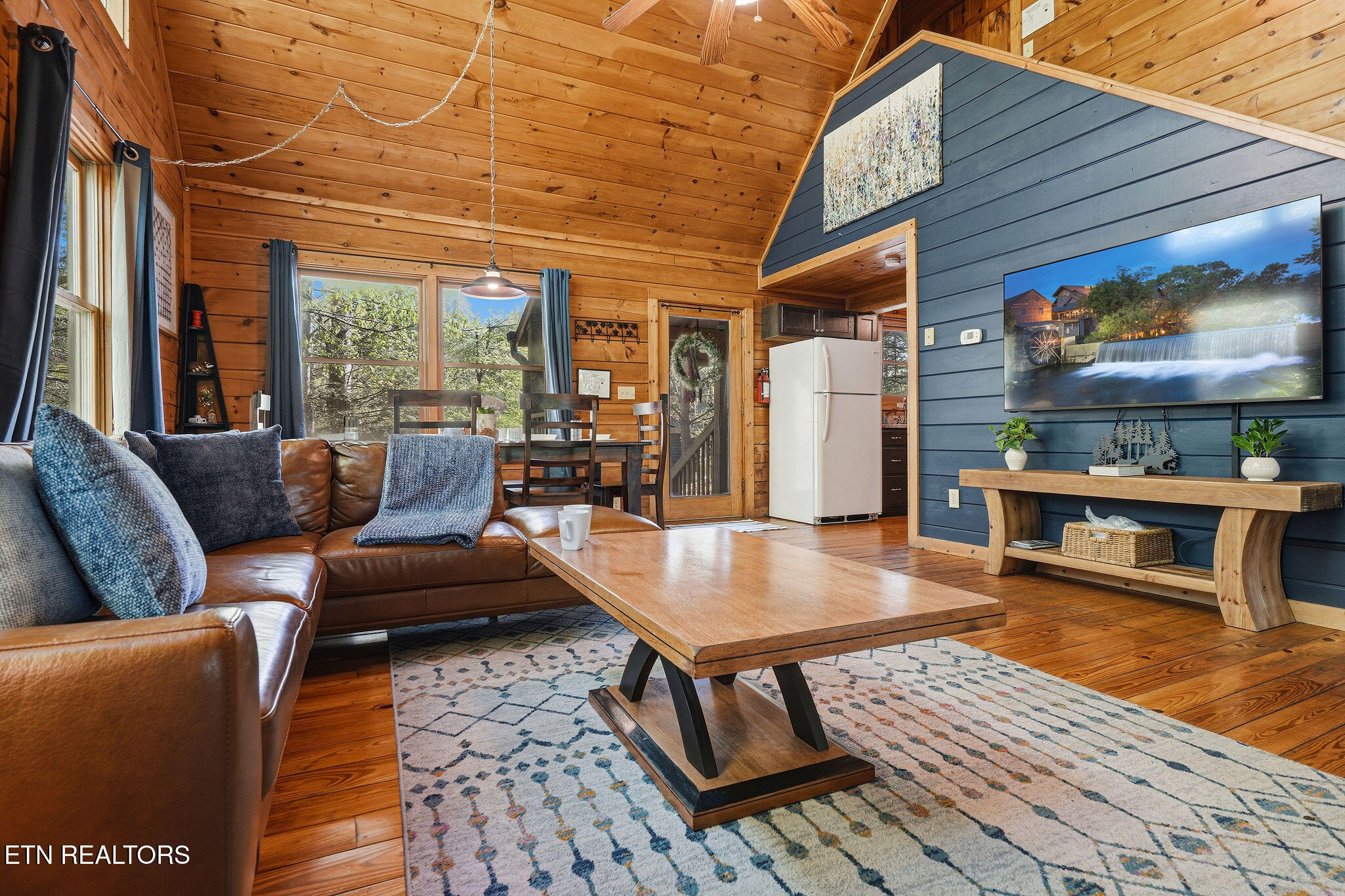 3201 Bear Country Way Sevierville TN 37876