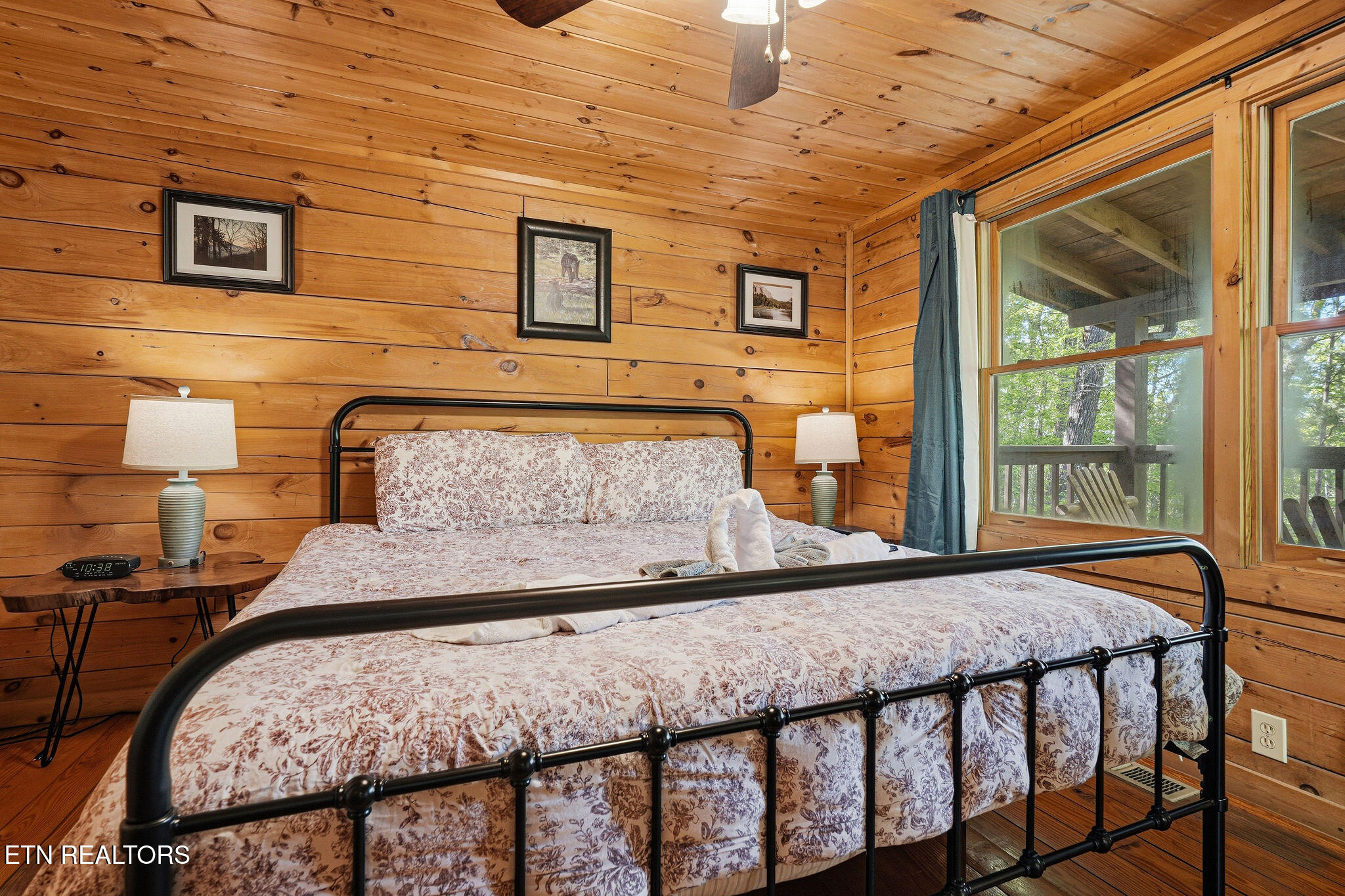 3201 Bear Country Way Sevierville TN 37876