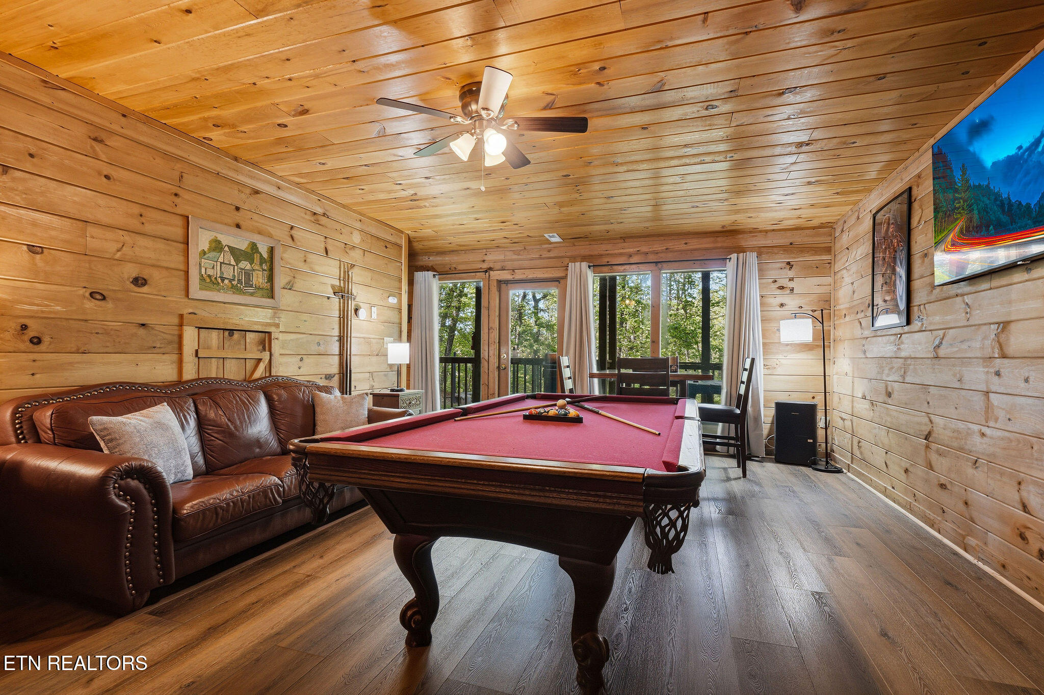 3201 Bear Country Way Sevierville TN 37876