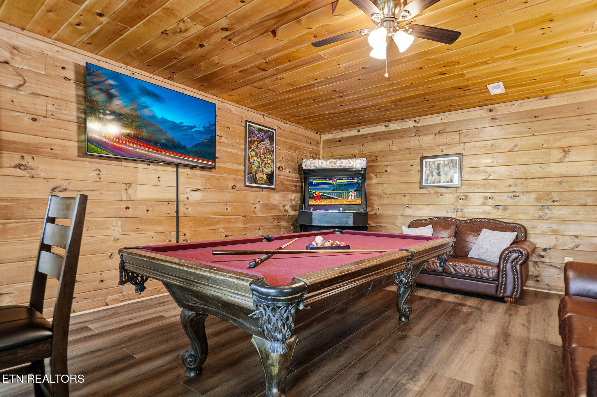 3201 Bear Country Way Sevierville TN 37876