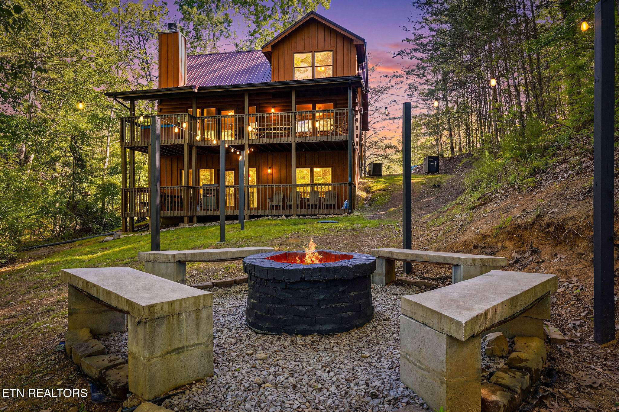 3201 Bear Country Way Sevierville TN 37876