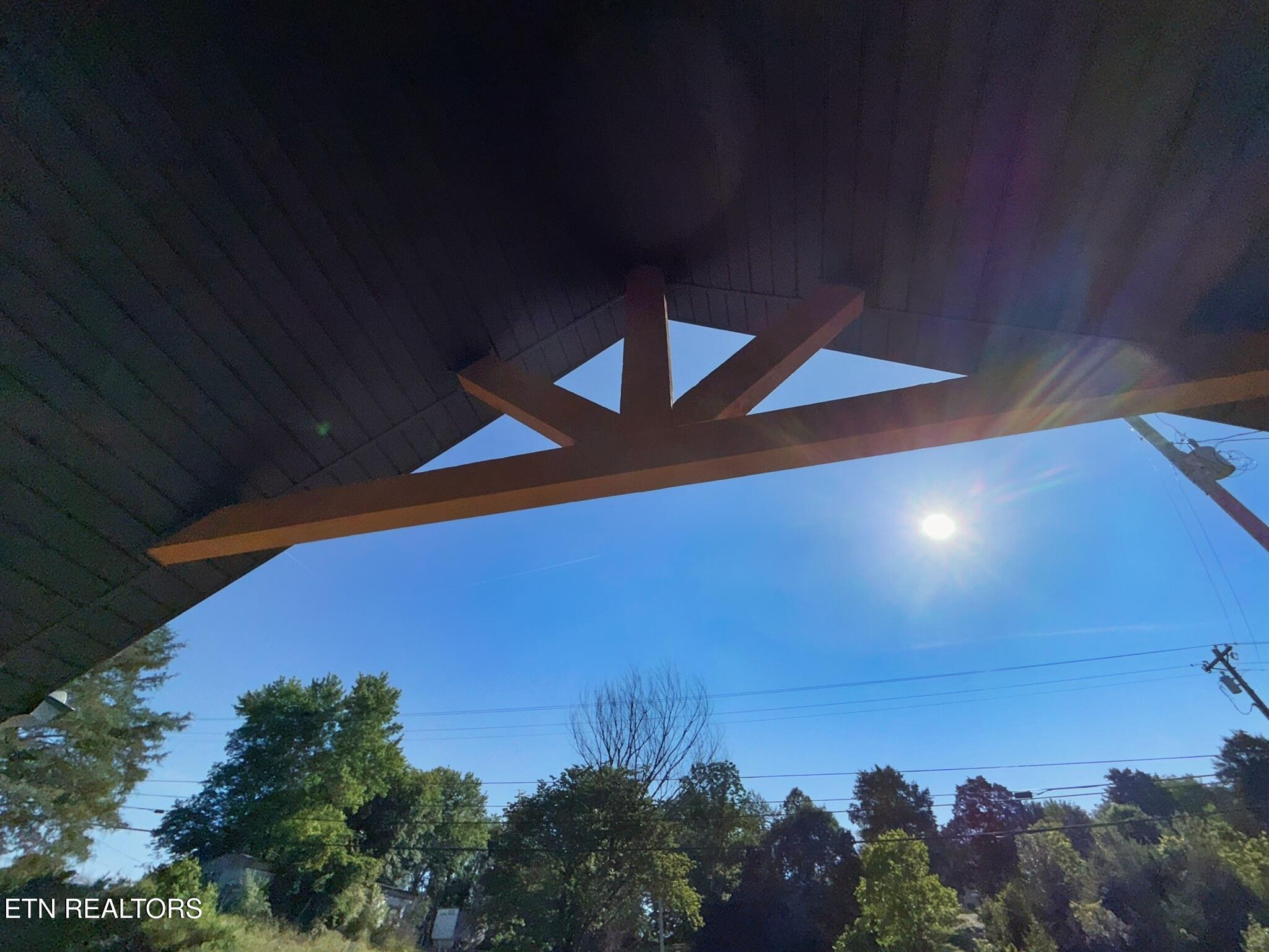 398 Glade Springs Road Lafollette TN 37766