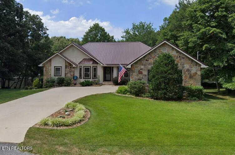 14 Windsor Point Crossville TN 38558