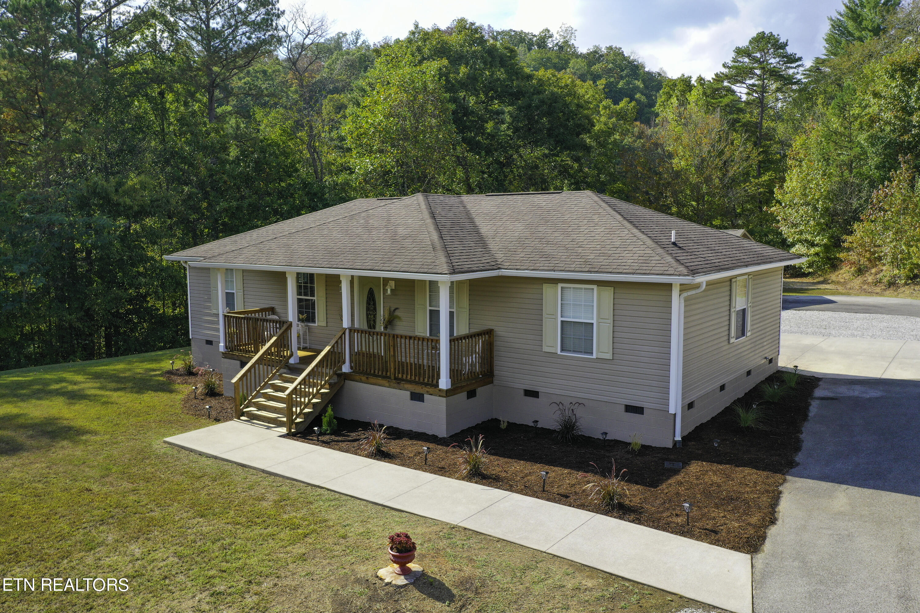 457 Shady Road Oliver Springs TN 37840