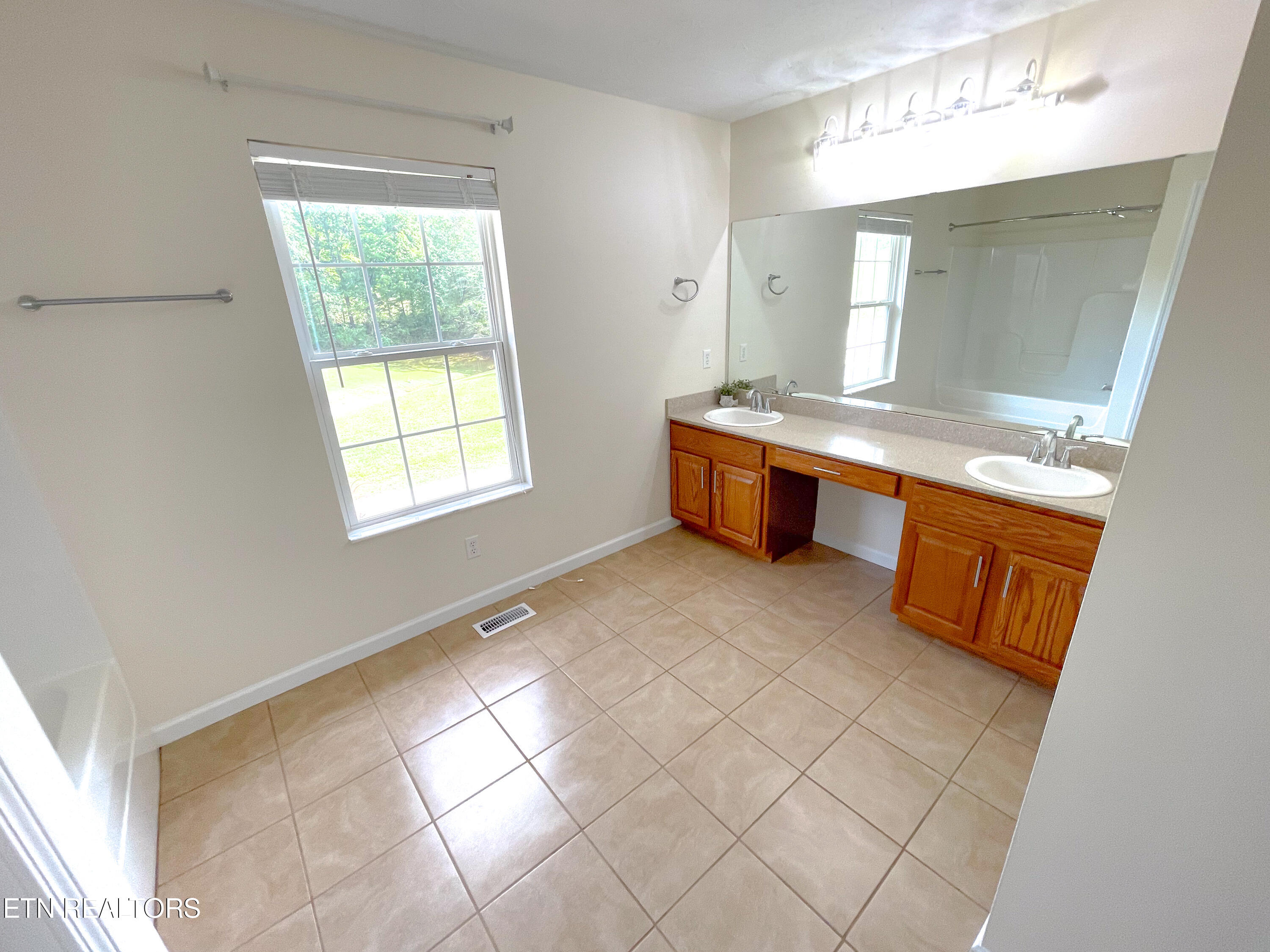 457 Shady Road Oliver Springs TN 37840