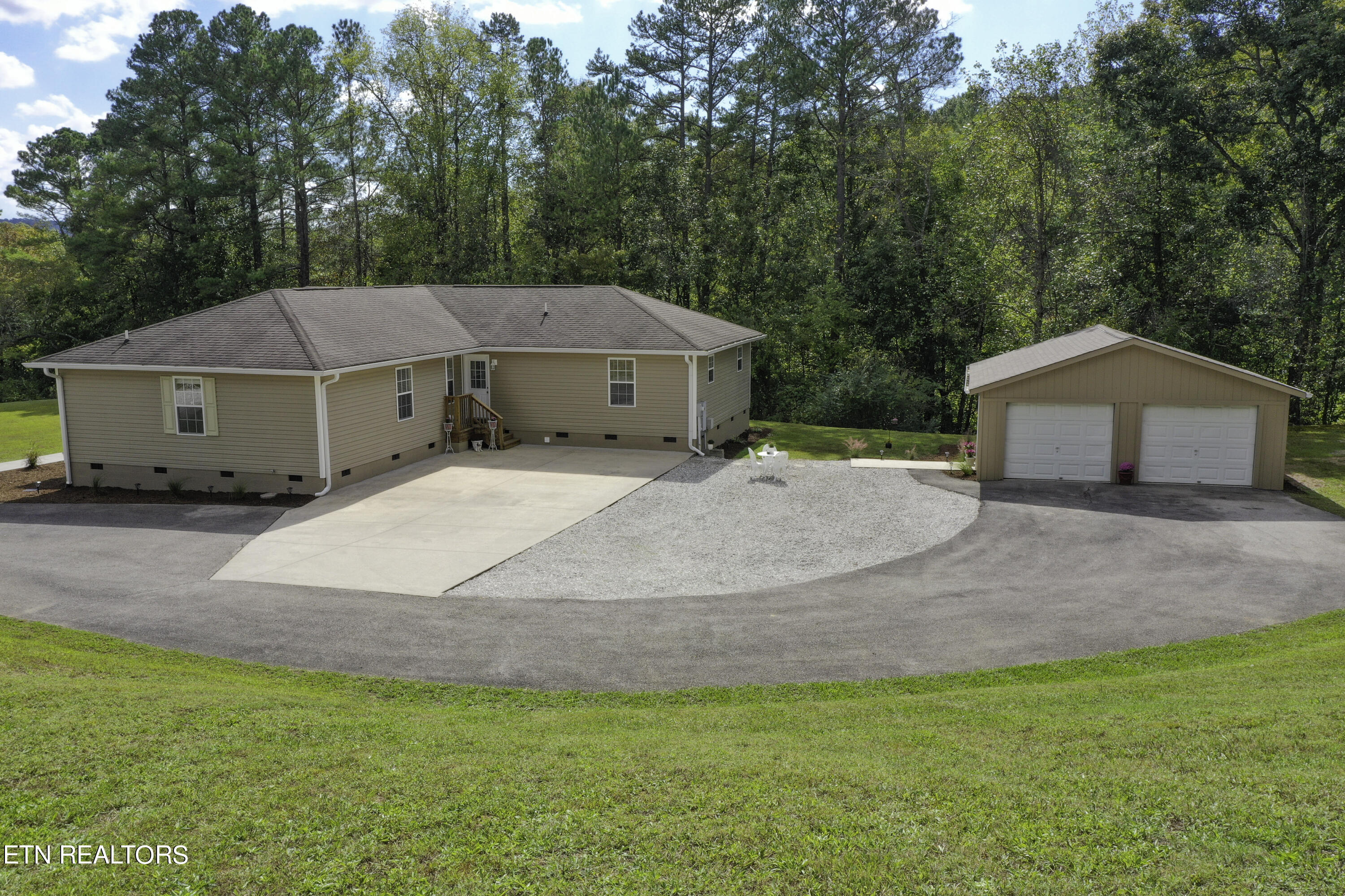 457 Shady Road Oliver Springs TN 37840