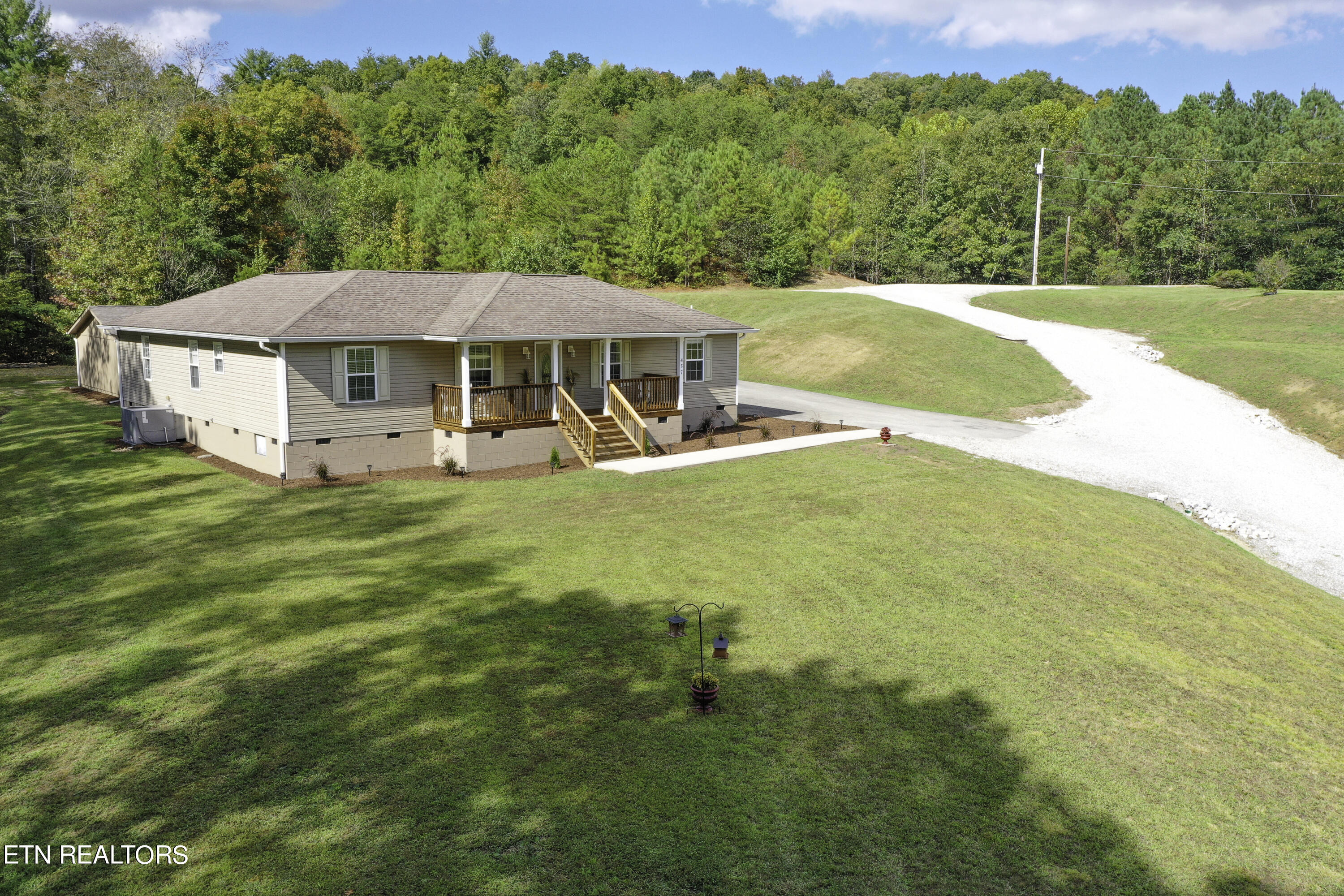 457 Shady Road Oliver Springs TN 37840