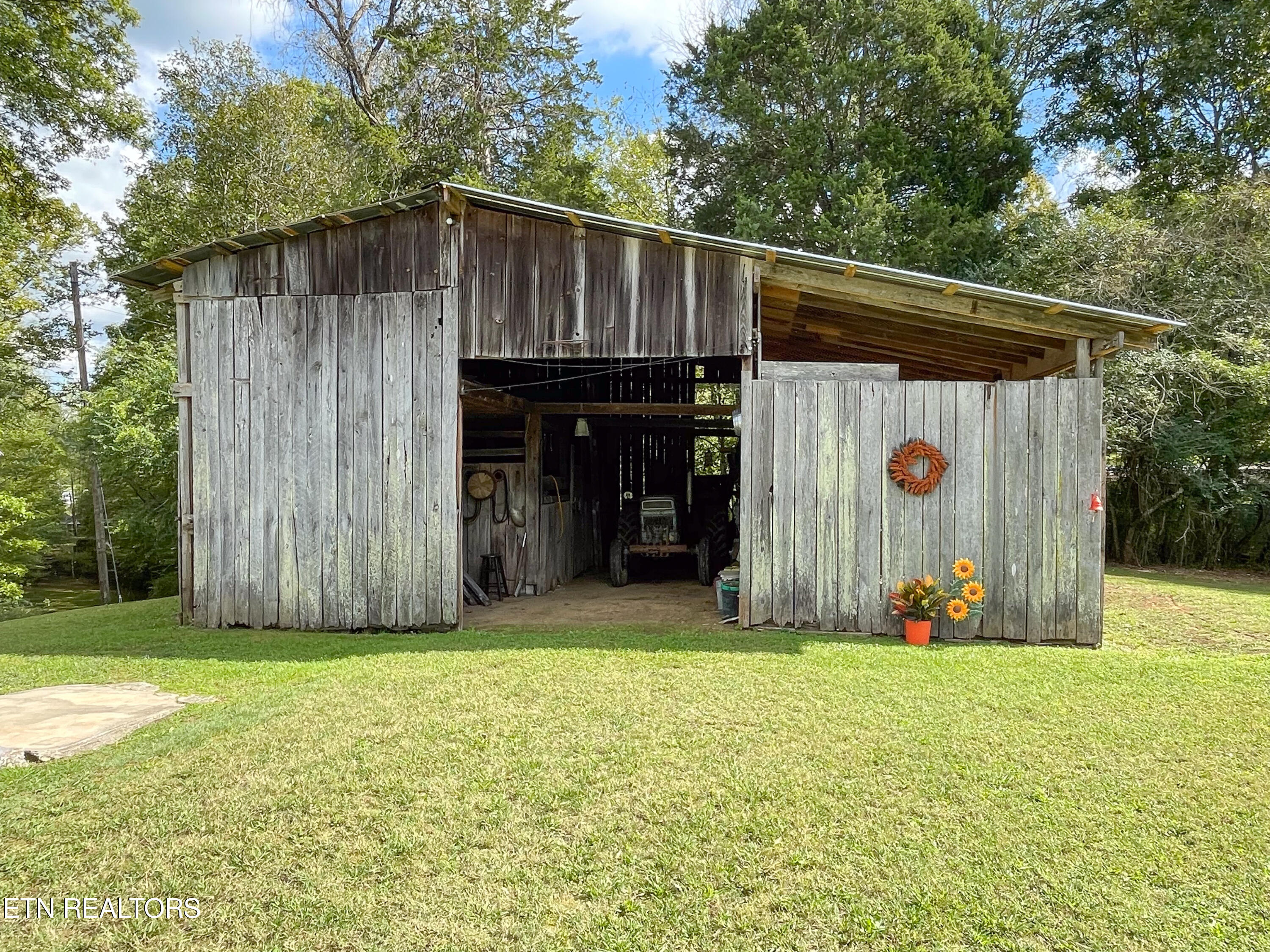 457 Shady Road Oliver Springs TN 37840