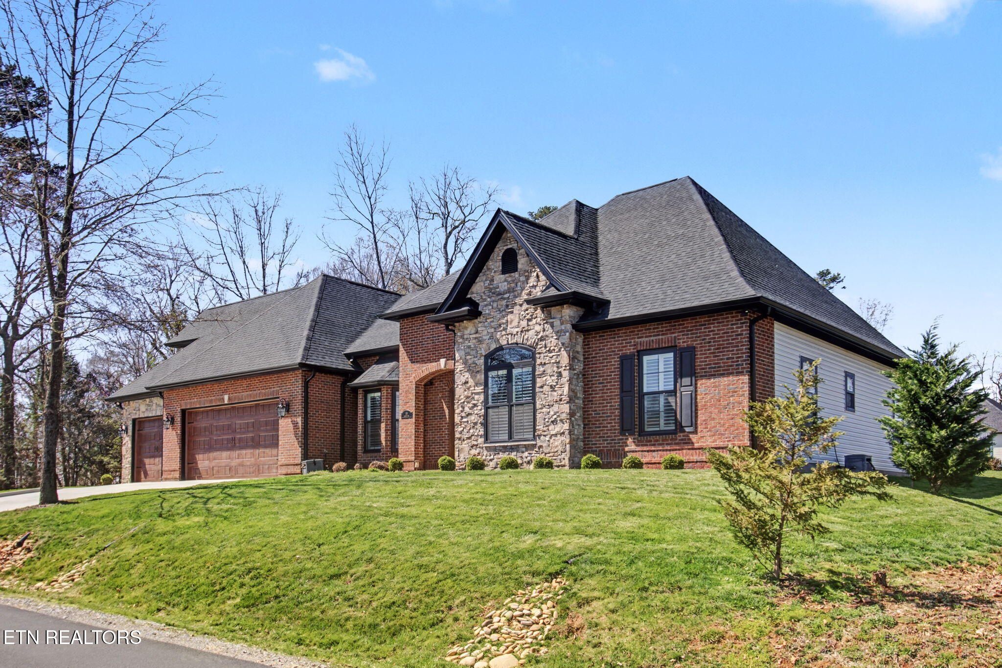 99 Walosi Way Loudon TN 37774
