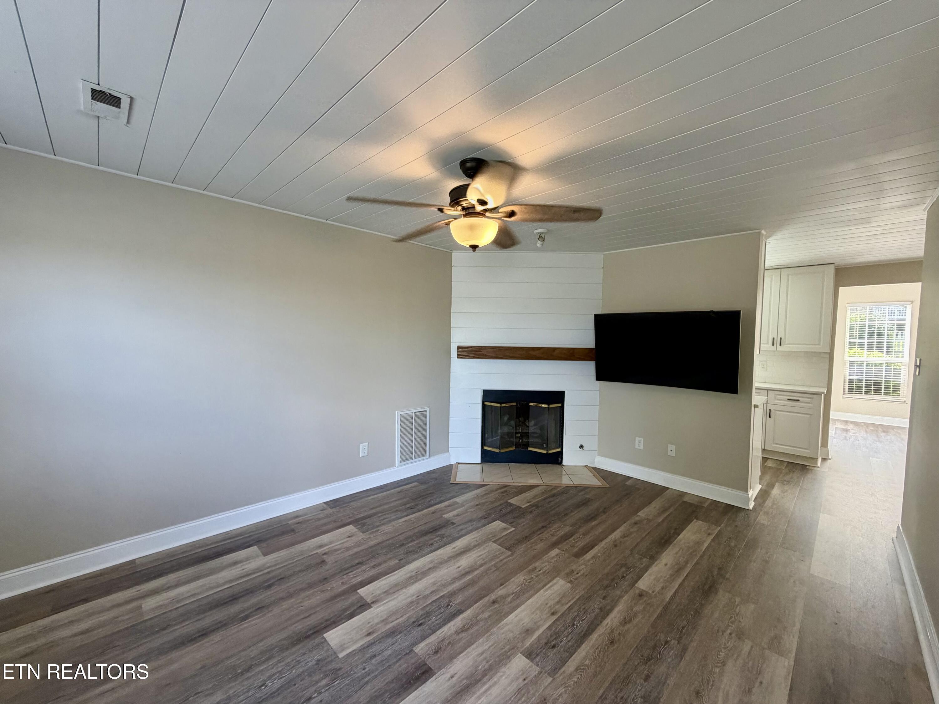 2337 Scanlon Court Powell TN 37849
