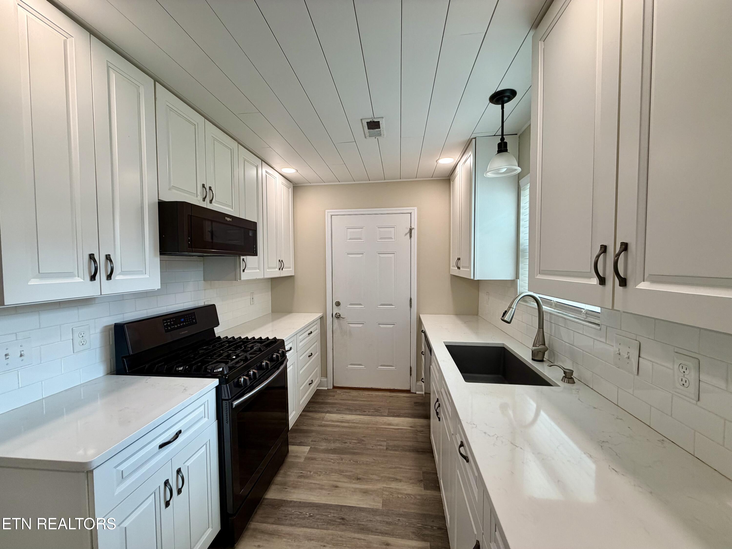 2337 Scanlon Court Powell TN 37849