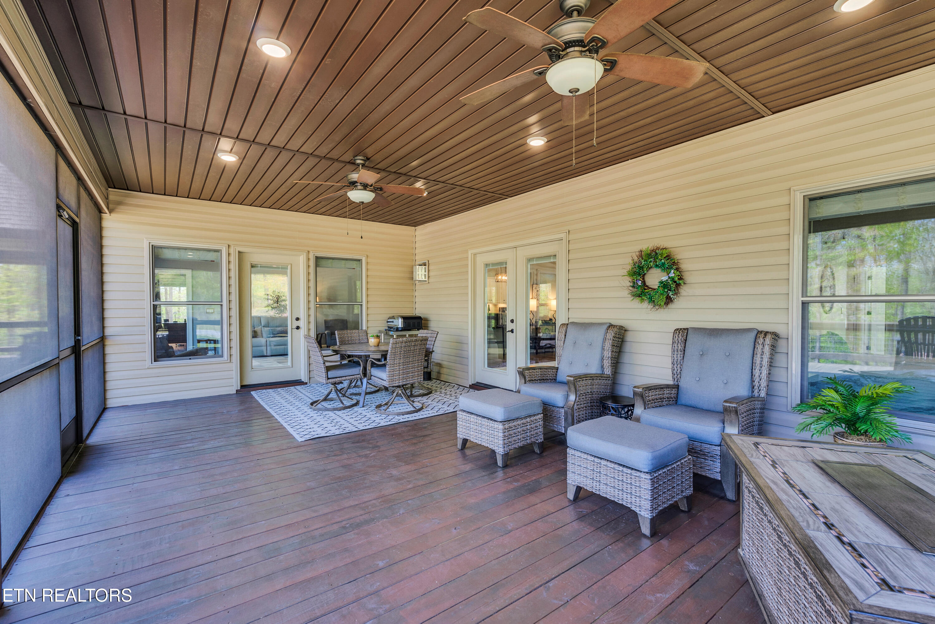 12 Hickory View Lane Crossville TN 38572