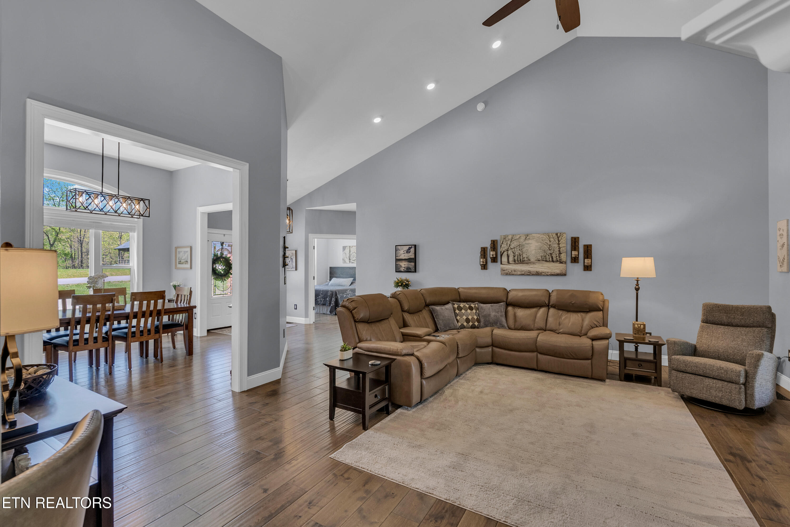 12 Hickory View Lane Crossville TN 38572