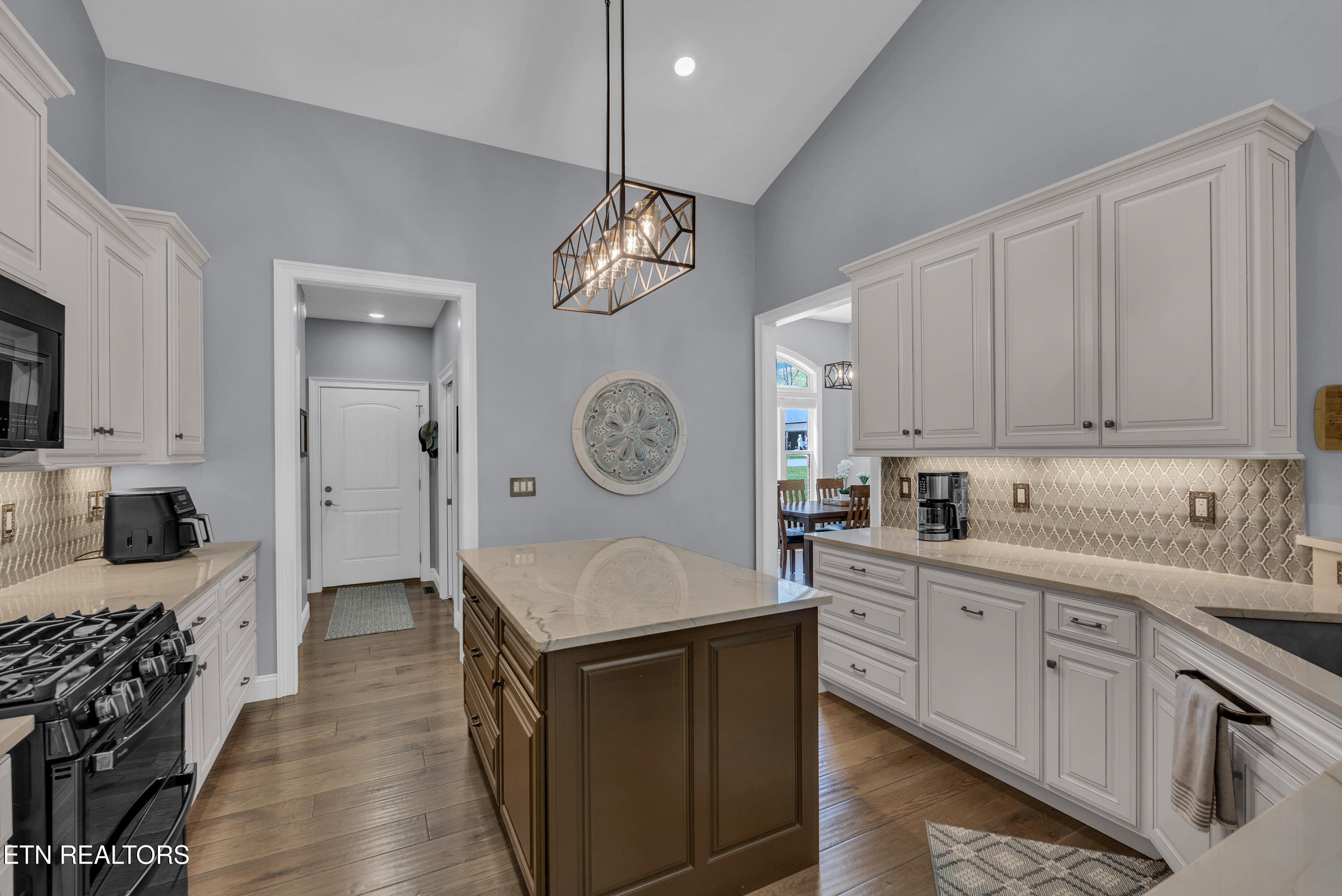 12 Hickory View Lane Crossville TN 38572