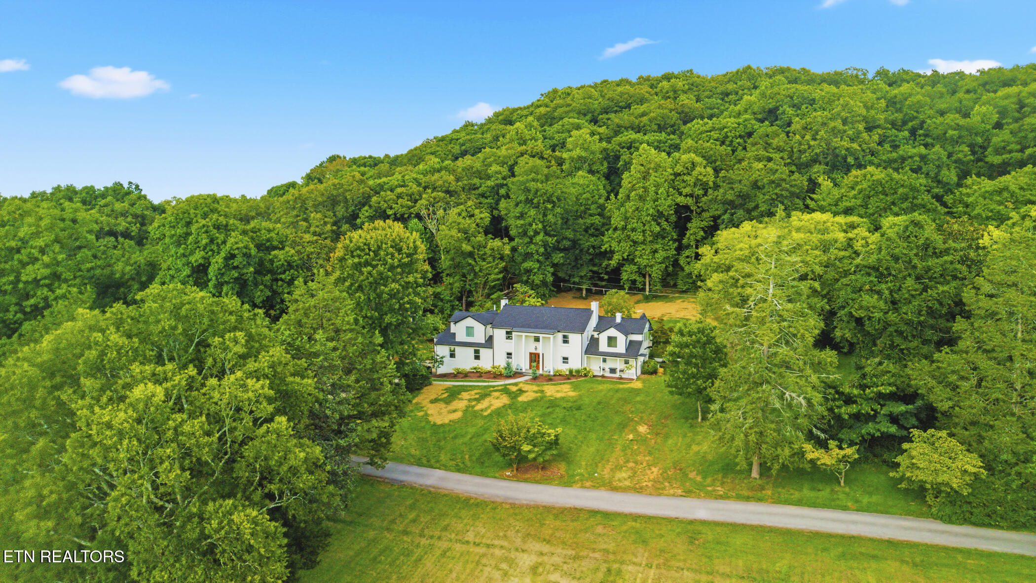 2704 Lakewood Lane Knoxville TN 37921