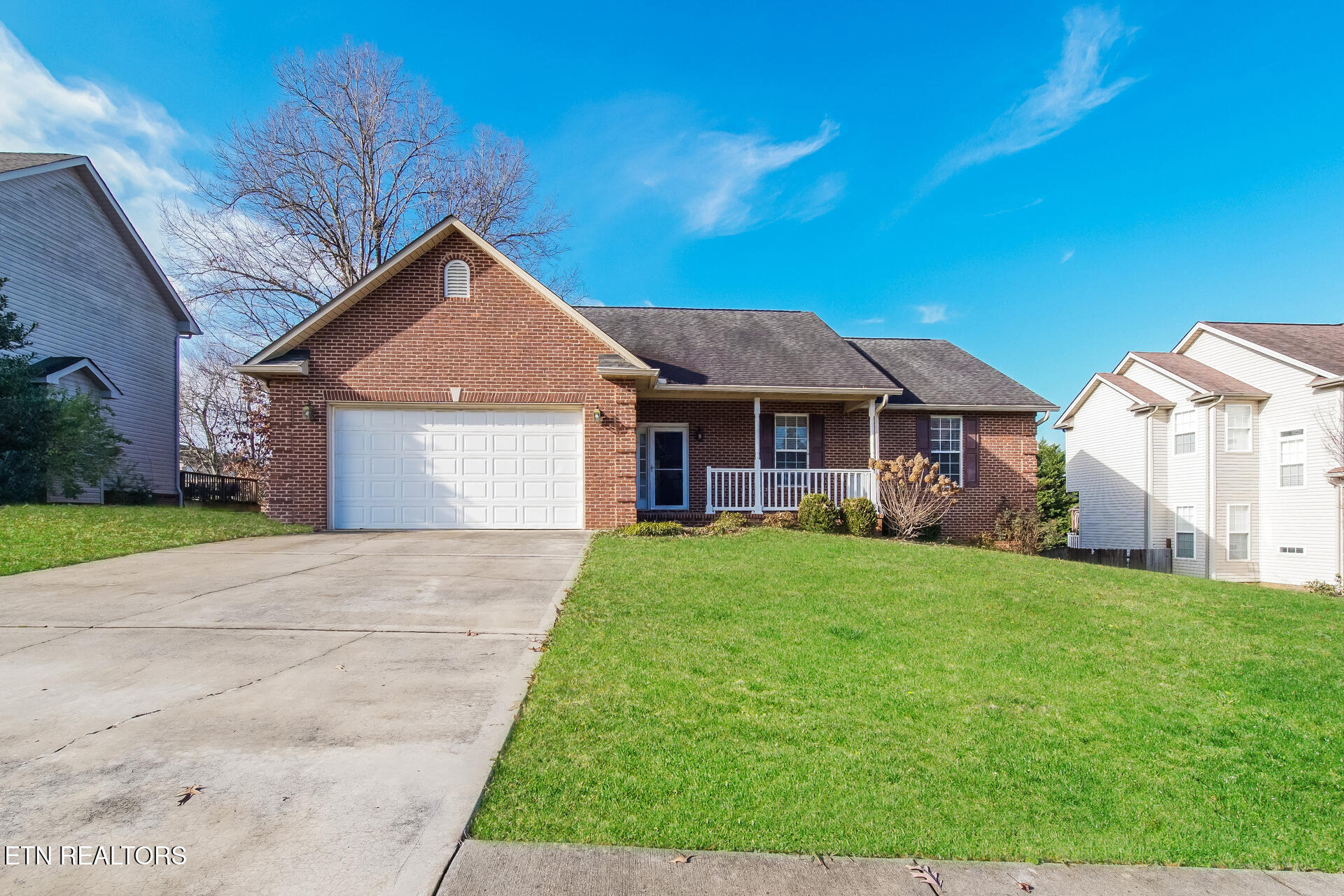 880 Glenfield Drive Lenoir City TN 37771