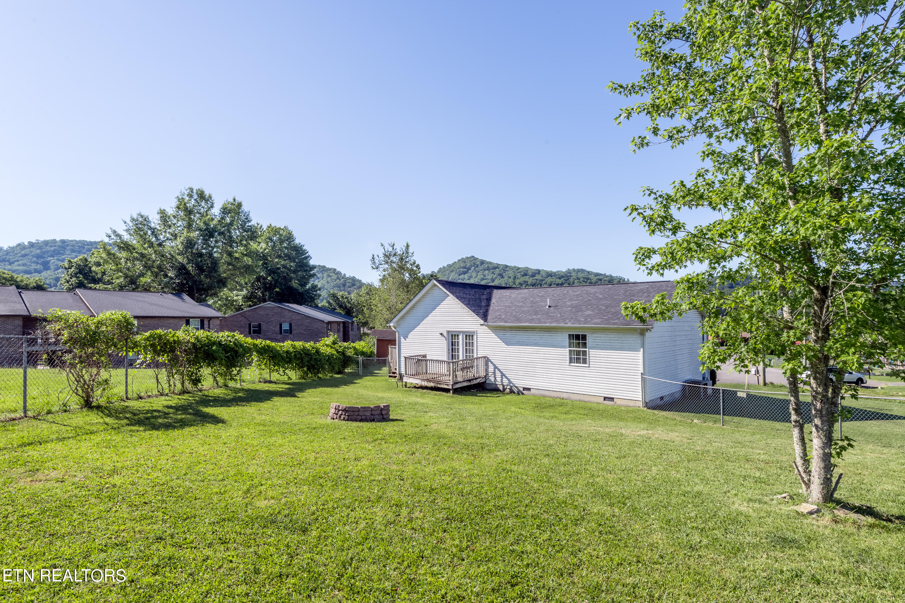 204 Scenic Springs Lane Maynardville TN 37807