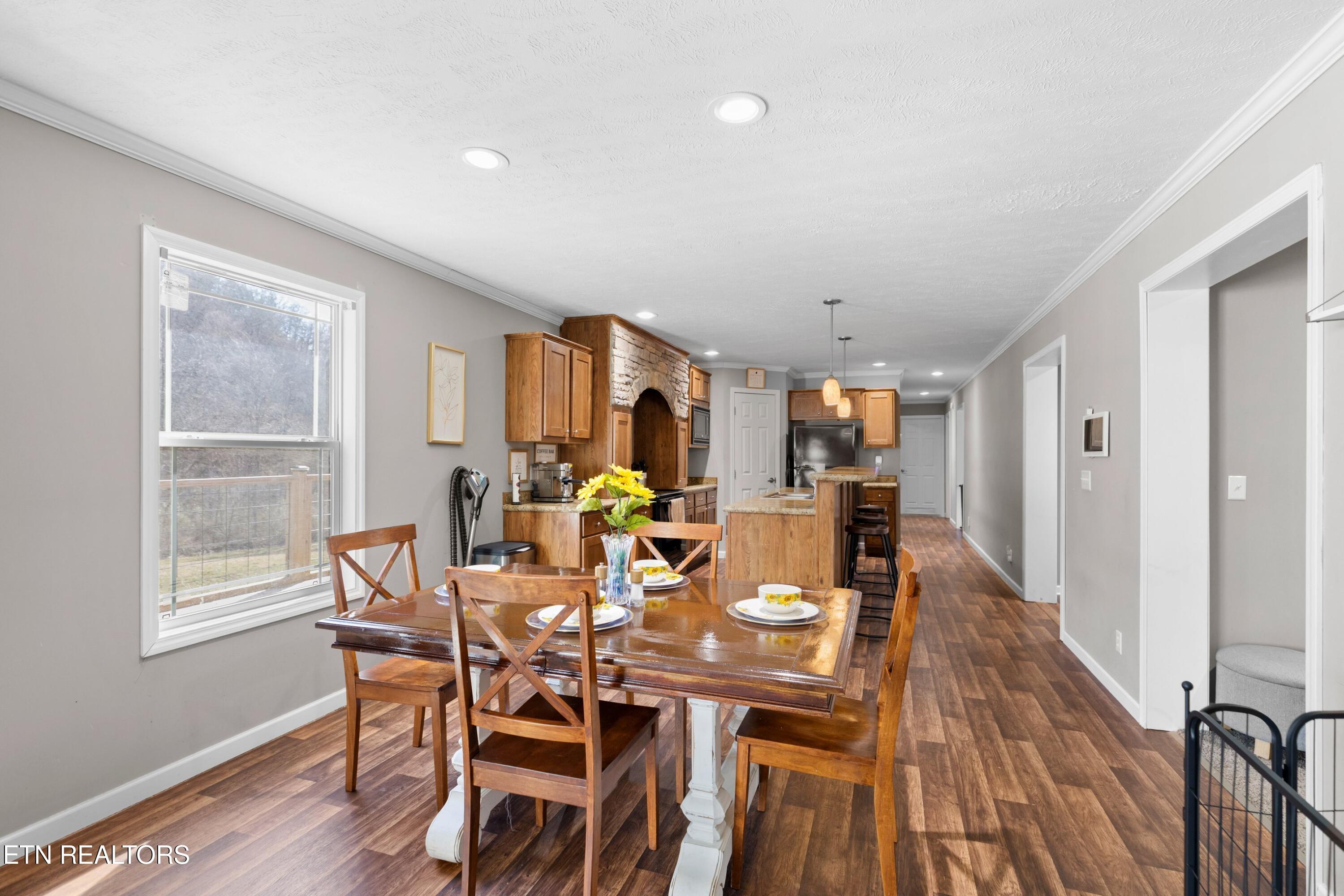 2484 Upper Caney Valley Road Tazewell TN 37879