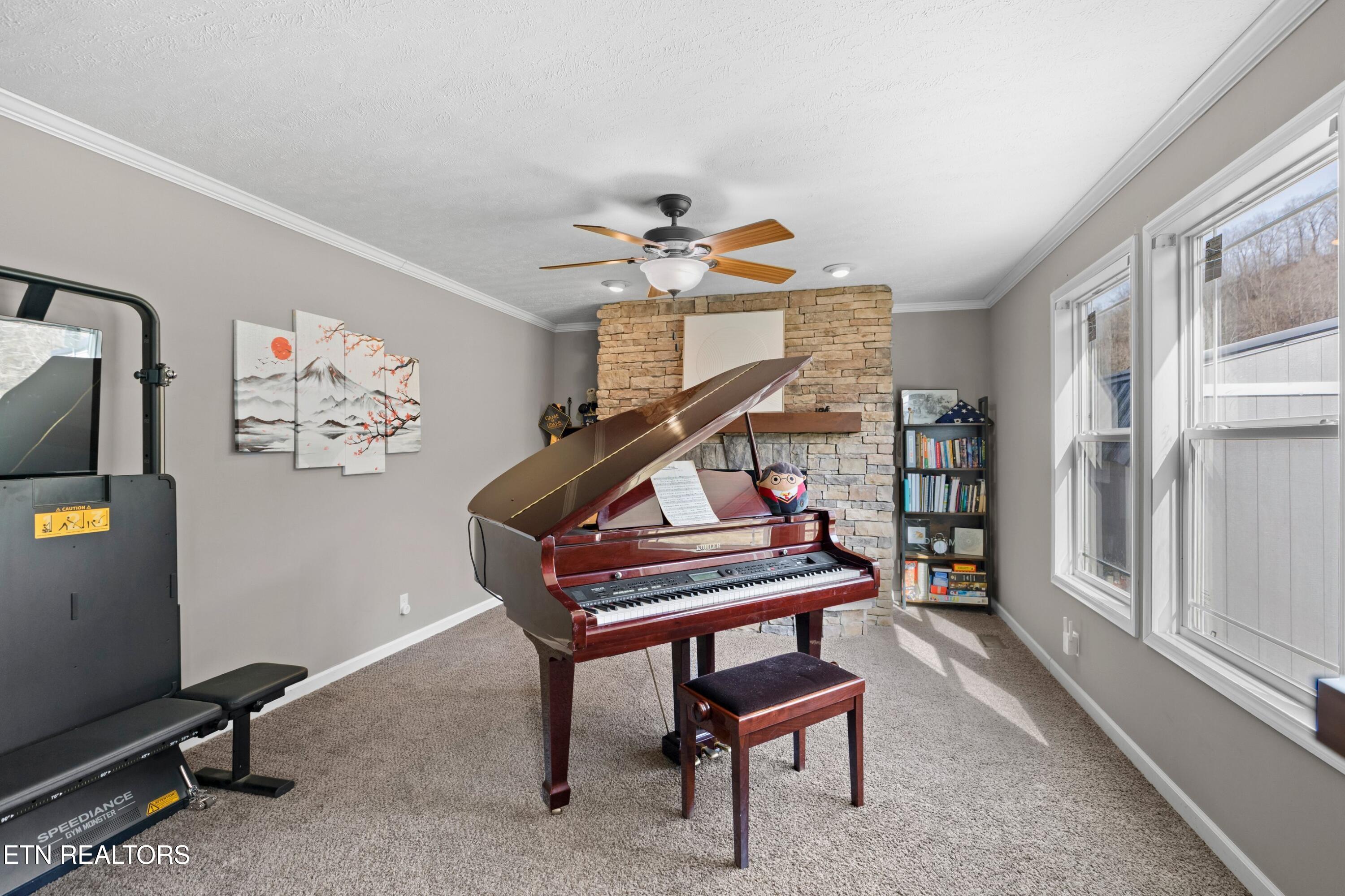 2484 Upper Caney Valley Road Tazewell TN 37879