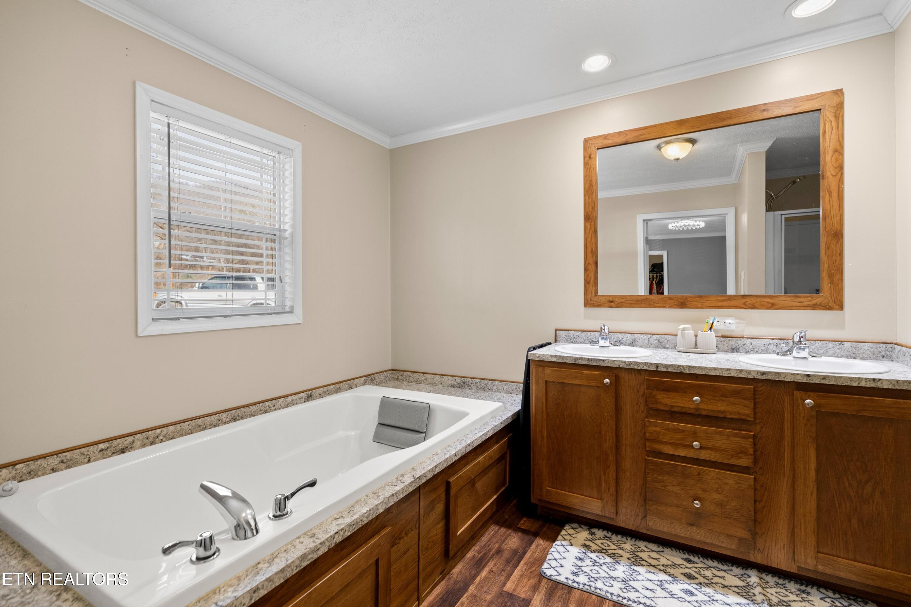2484 Upper Caney Valley Road Tazewell TN 37879