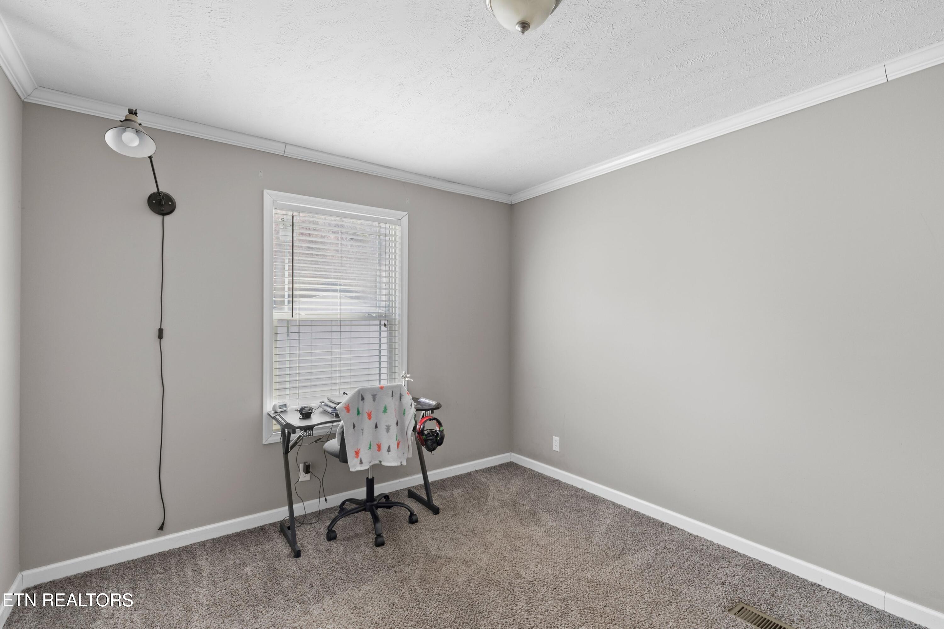 2484 Upper Caney Valley Road Tazewell TN 37879