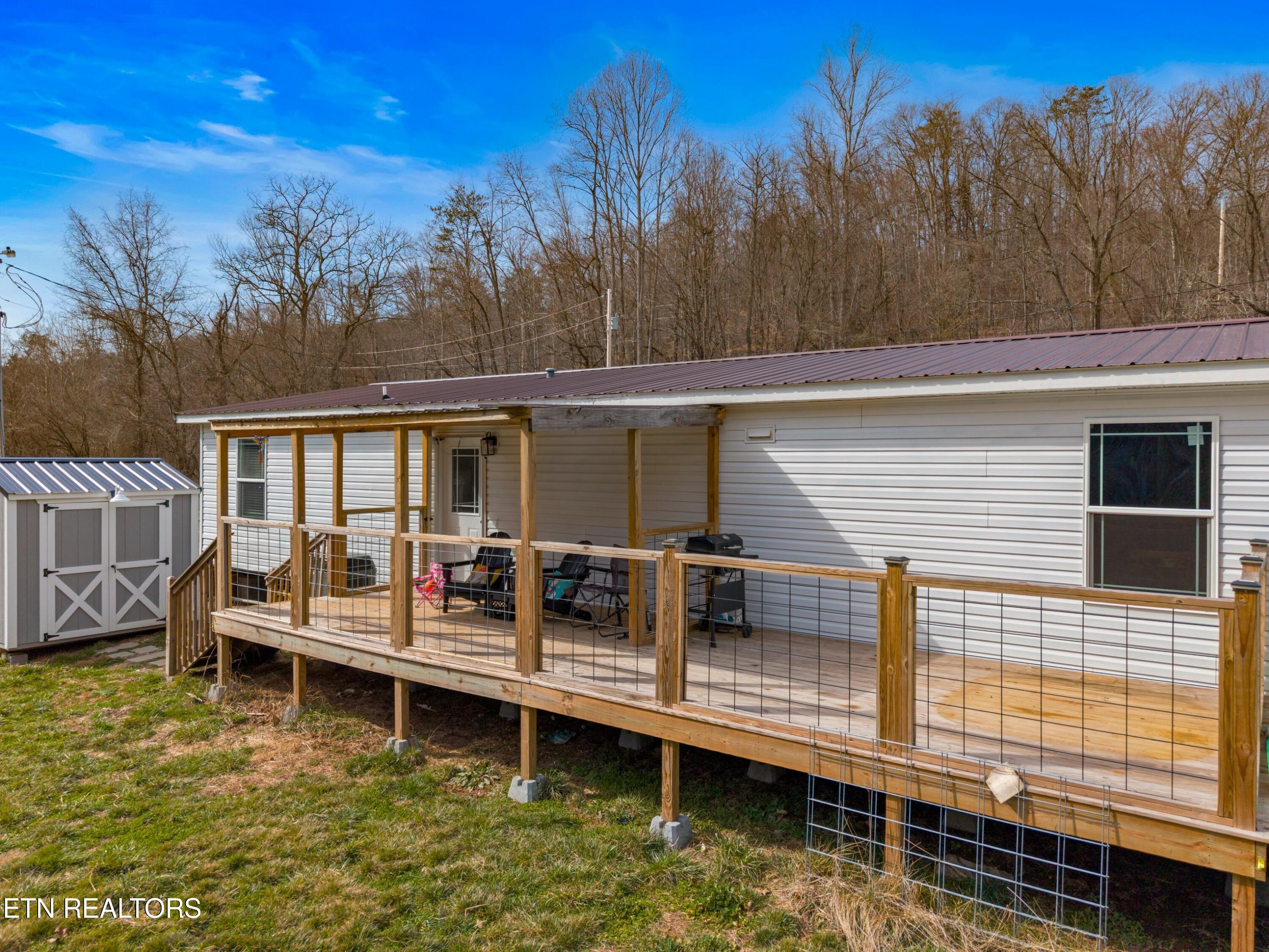 2484 Upper Caney Valley Road Tazewell TN 37879