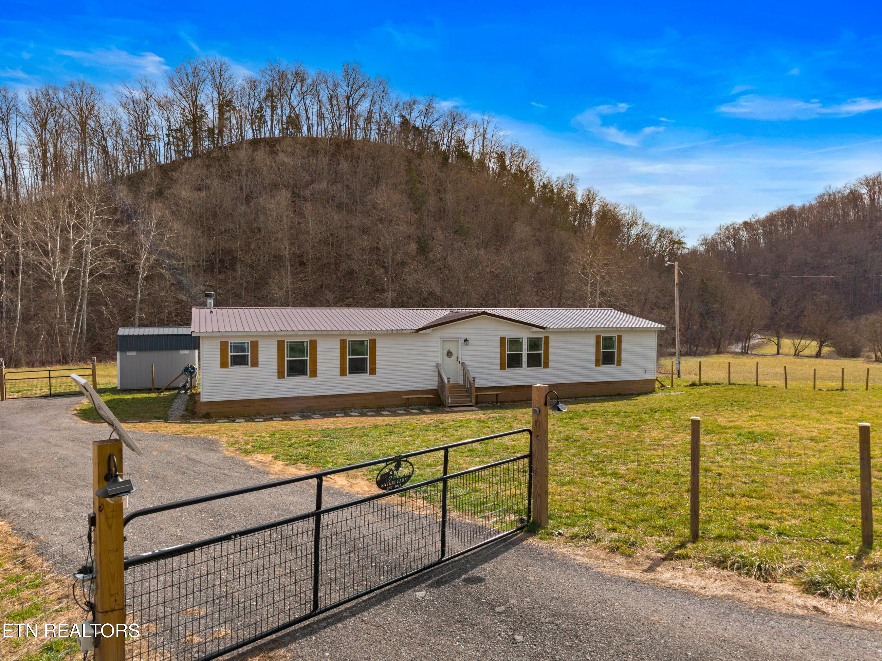 2484 Upper Caney Valley Road Tazewell TN 37879
