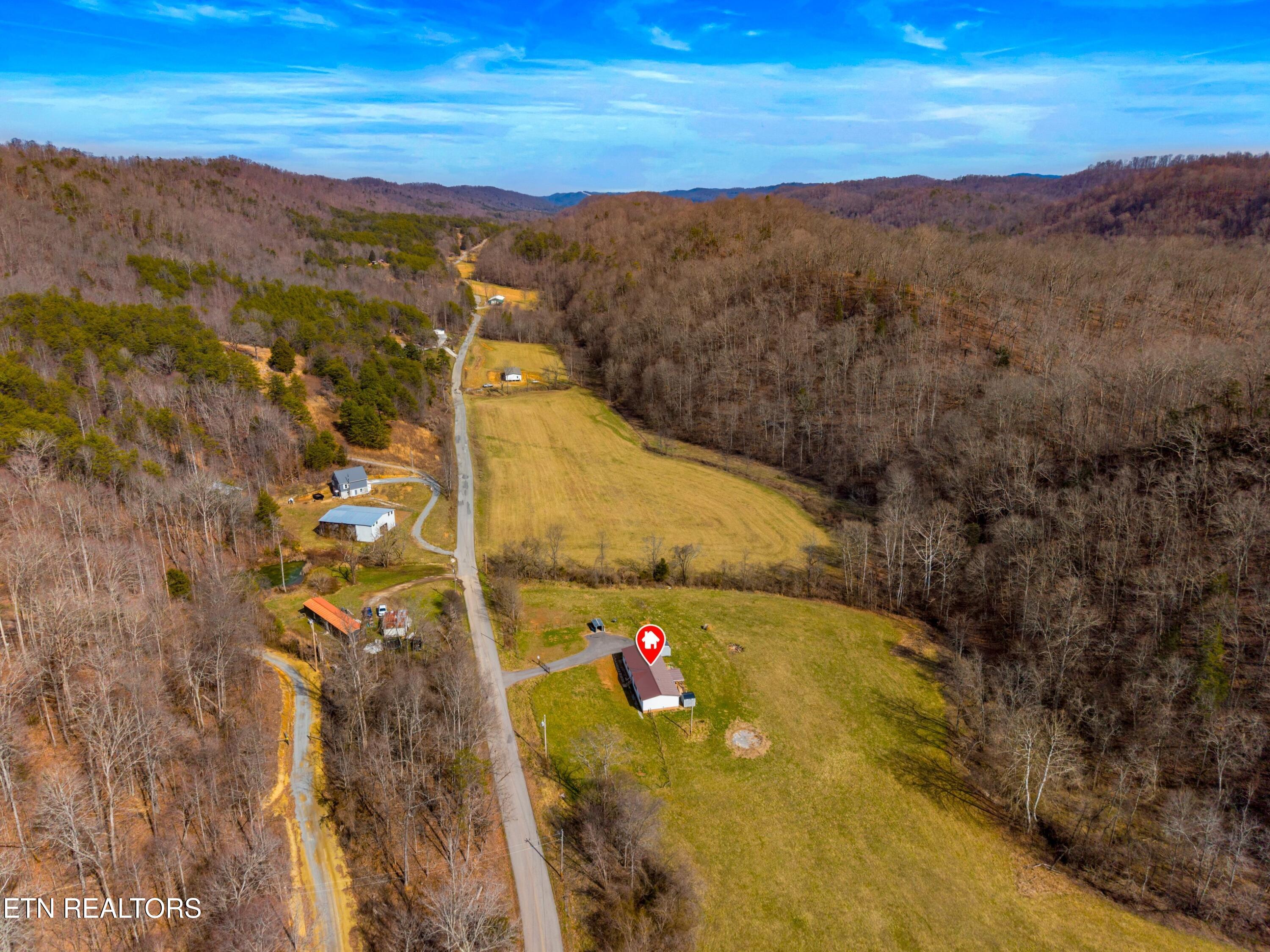 2484 Upper Caney Valley Road Tazewell TN 37879