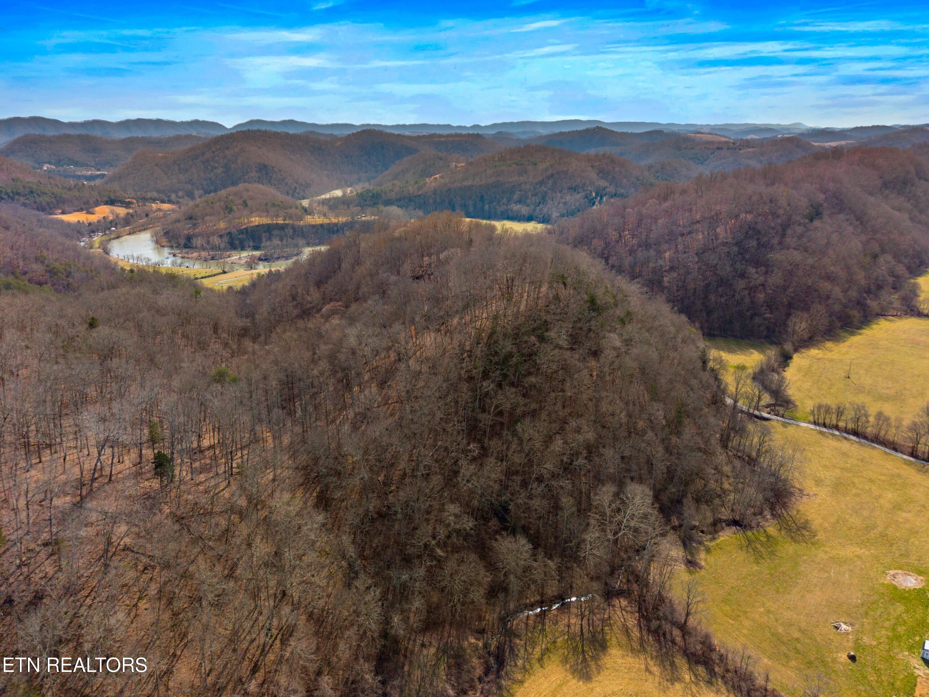 2484 Upper Caney Valley Road Tazewell TN 37879