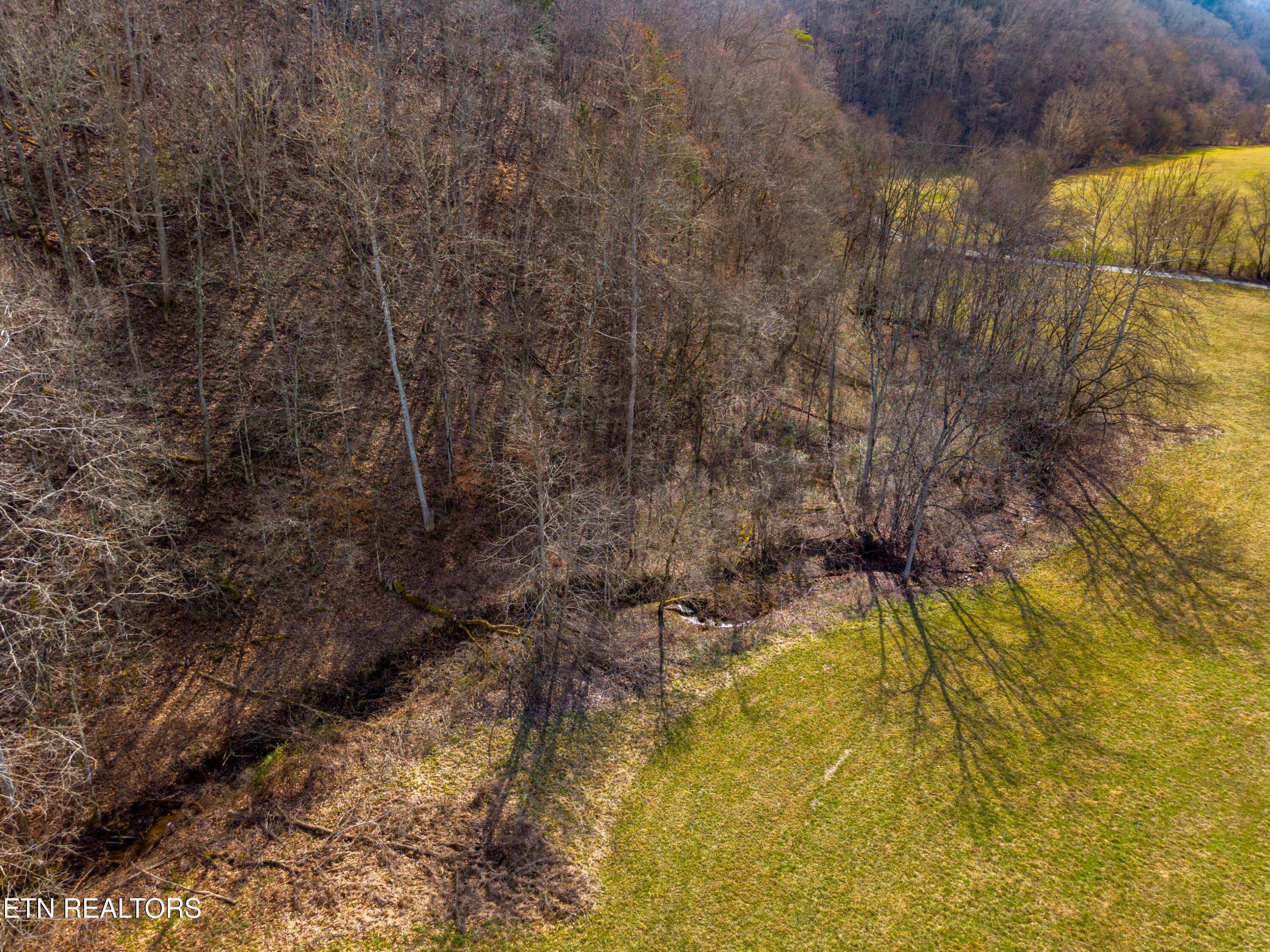 2484 Upper Caney Valley Road Tazewell TN 37879