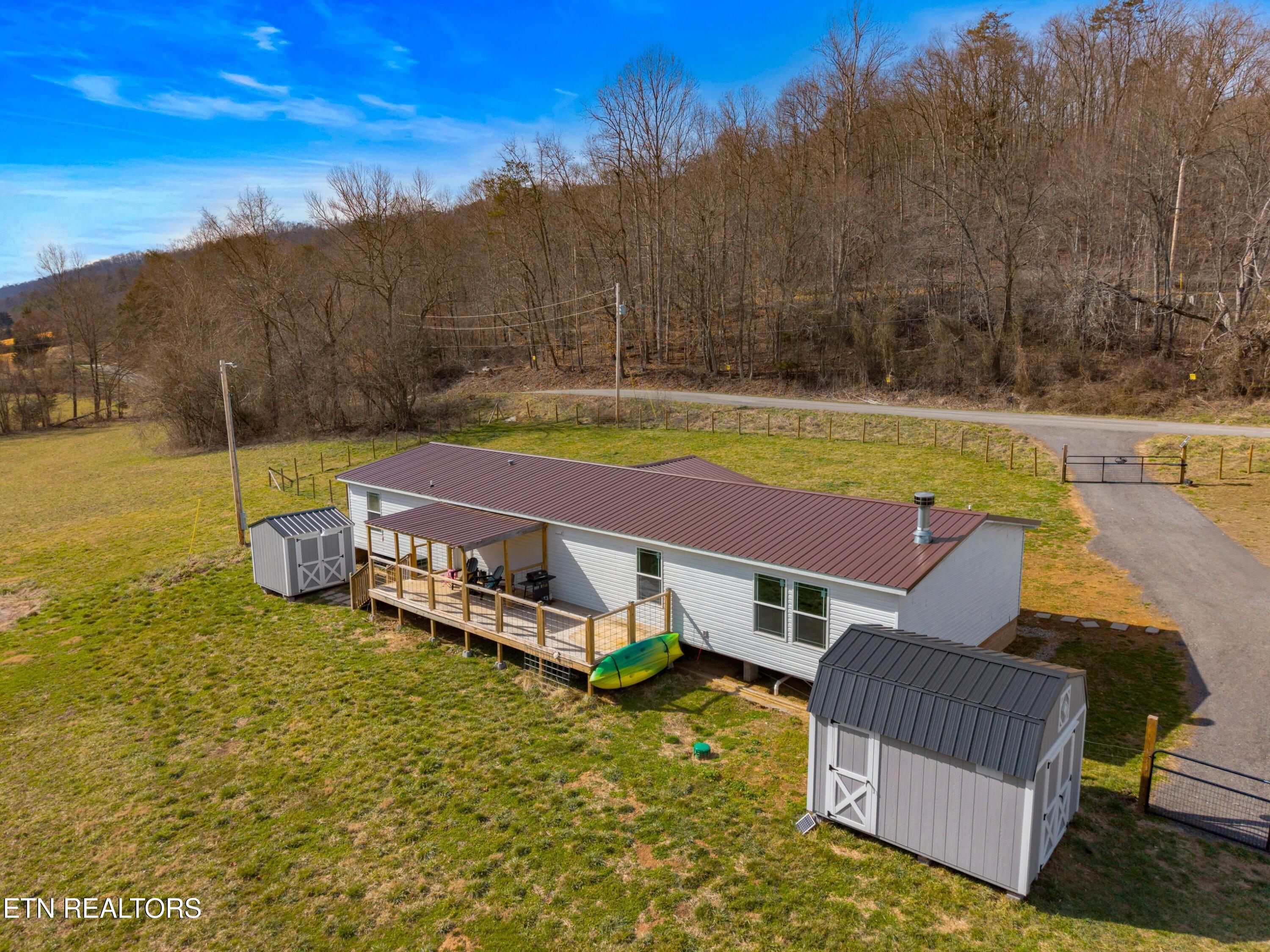 2484 Upper Caney Valley Road Tazewell TN 37879