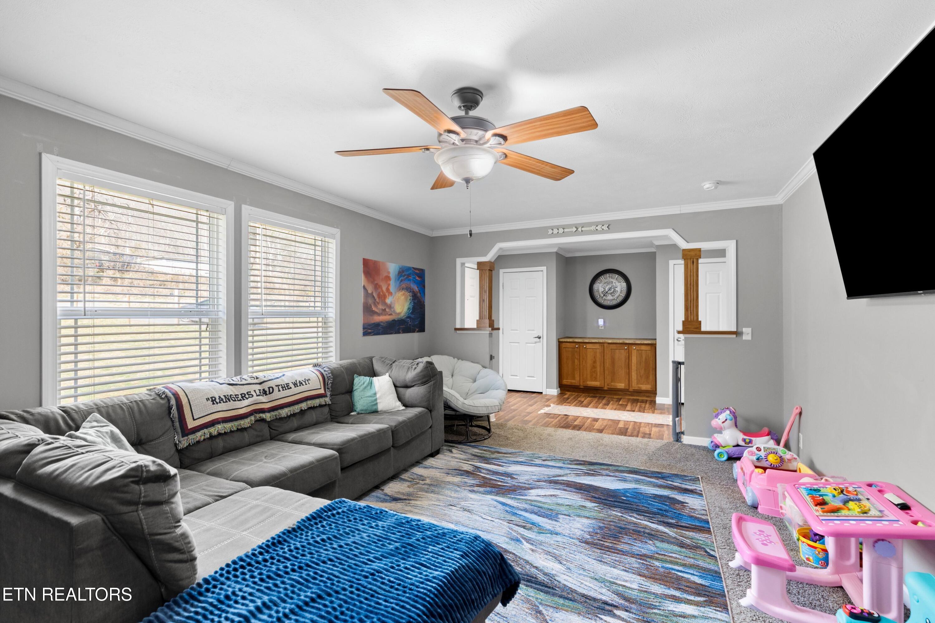 2484 Upper Caney Valley Road Tazewell TN 37879