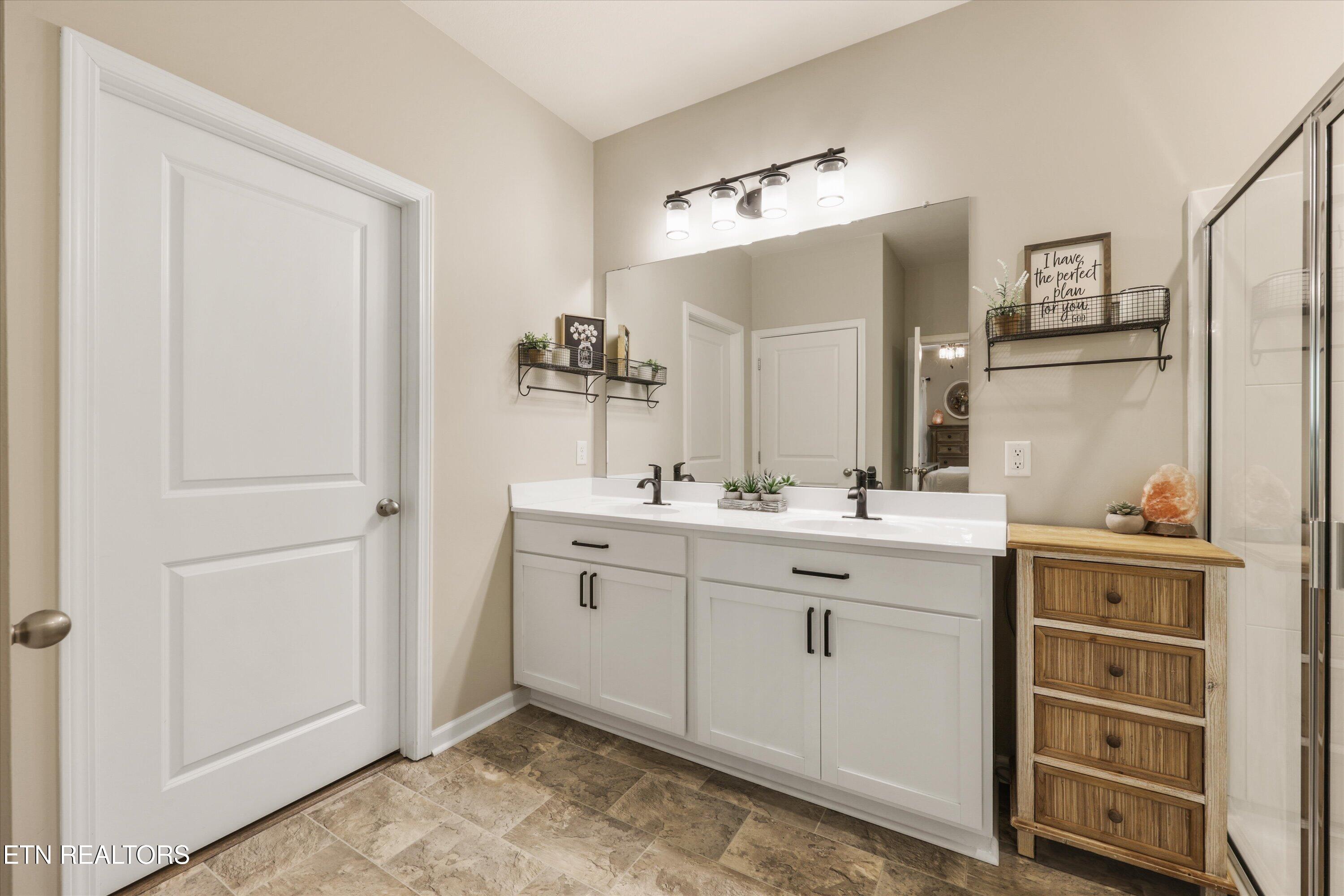 9716 War Admiral Lane Knoxville TN 37931