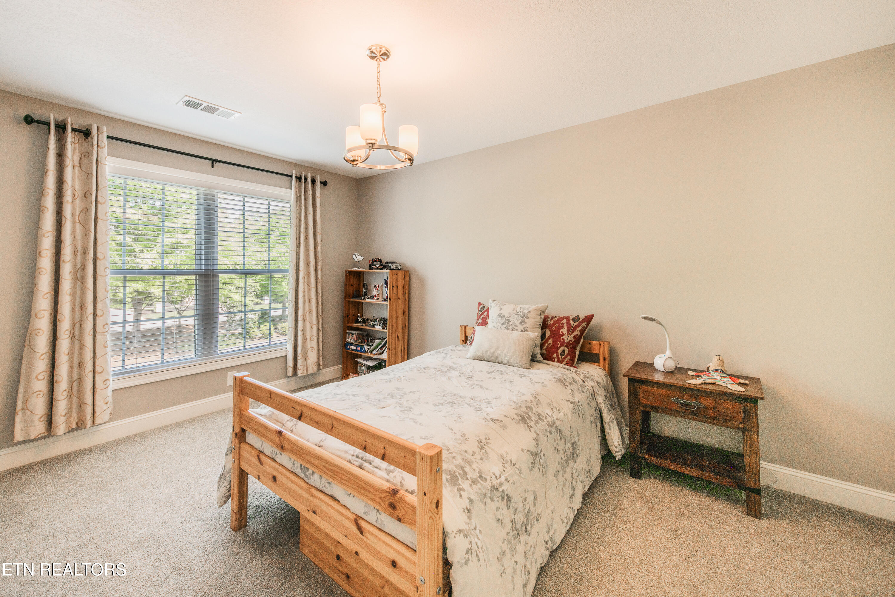 1027 Prince George Parish Drive Knoxville TN 37934