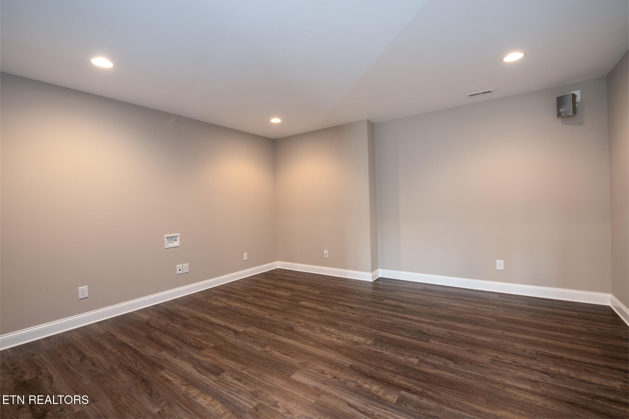 1027 Prince George Parish Drive Knoxville TN 37934