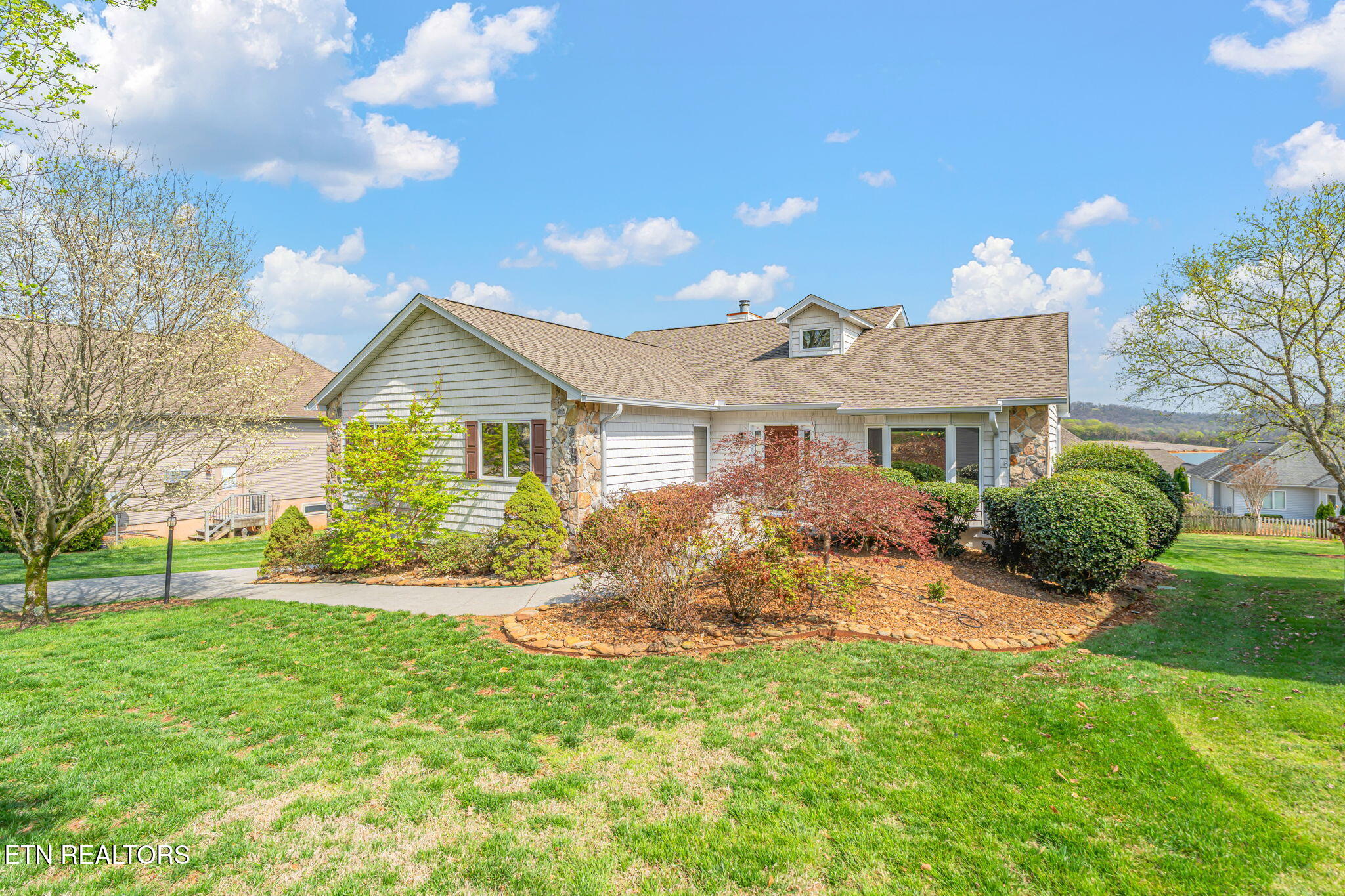 318 Cheestana Way Loudon TN 37774