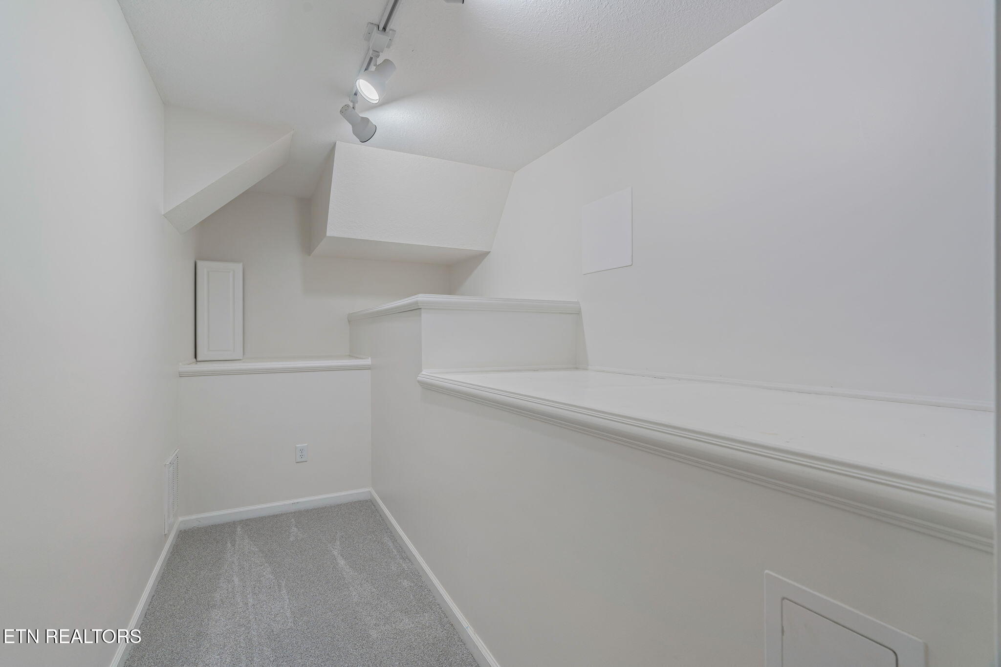 318 Cheestana Way Loudon TN 37774