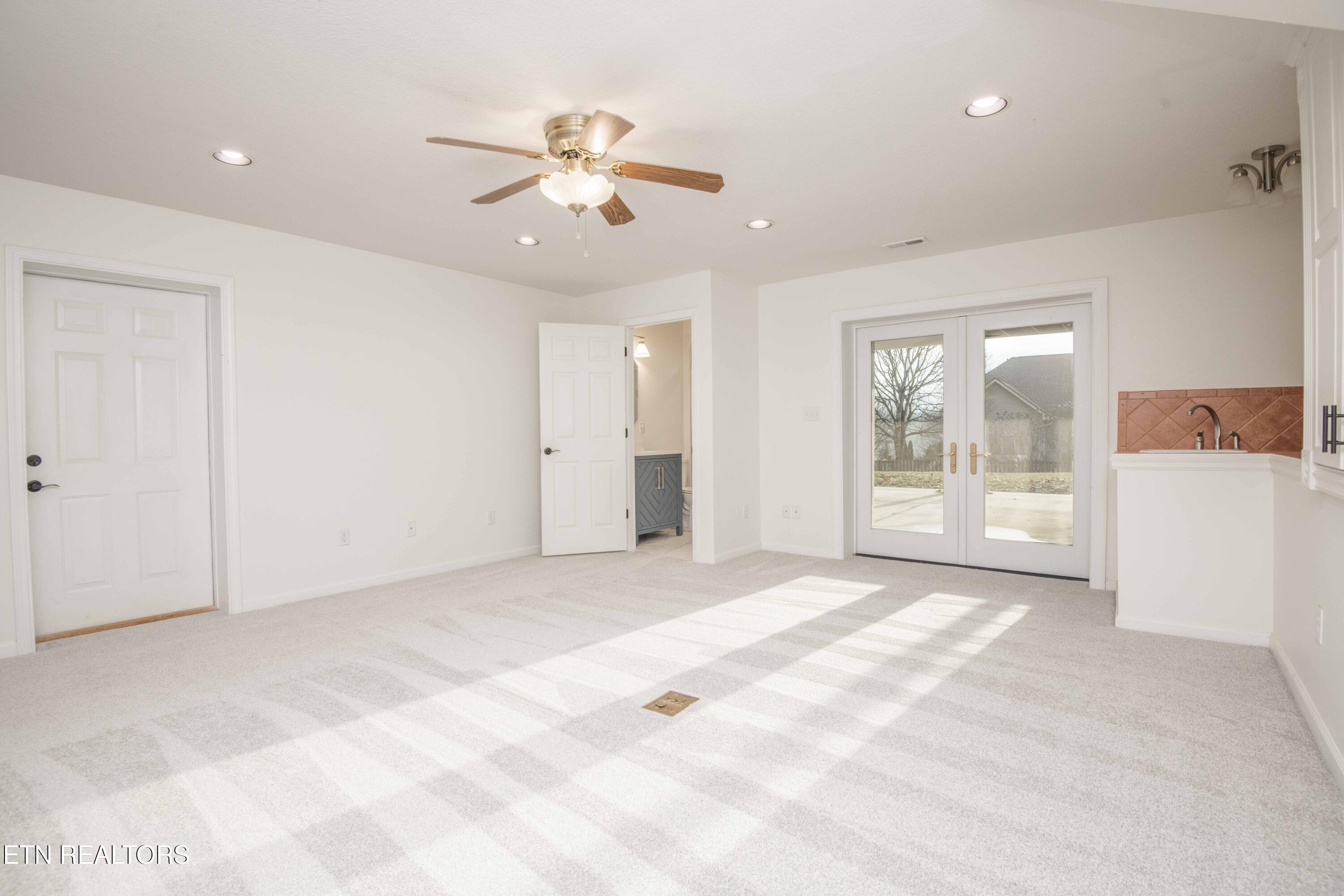 318 Cheestana Way Loudon TN 37774