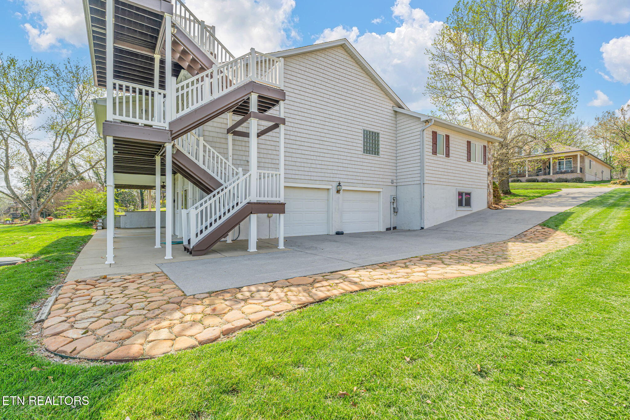 318 Cheestana Way Loudon TN 37774