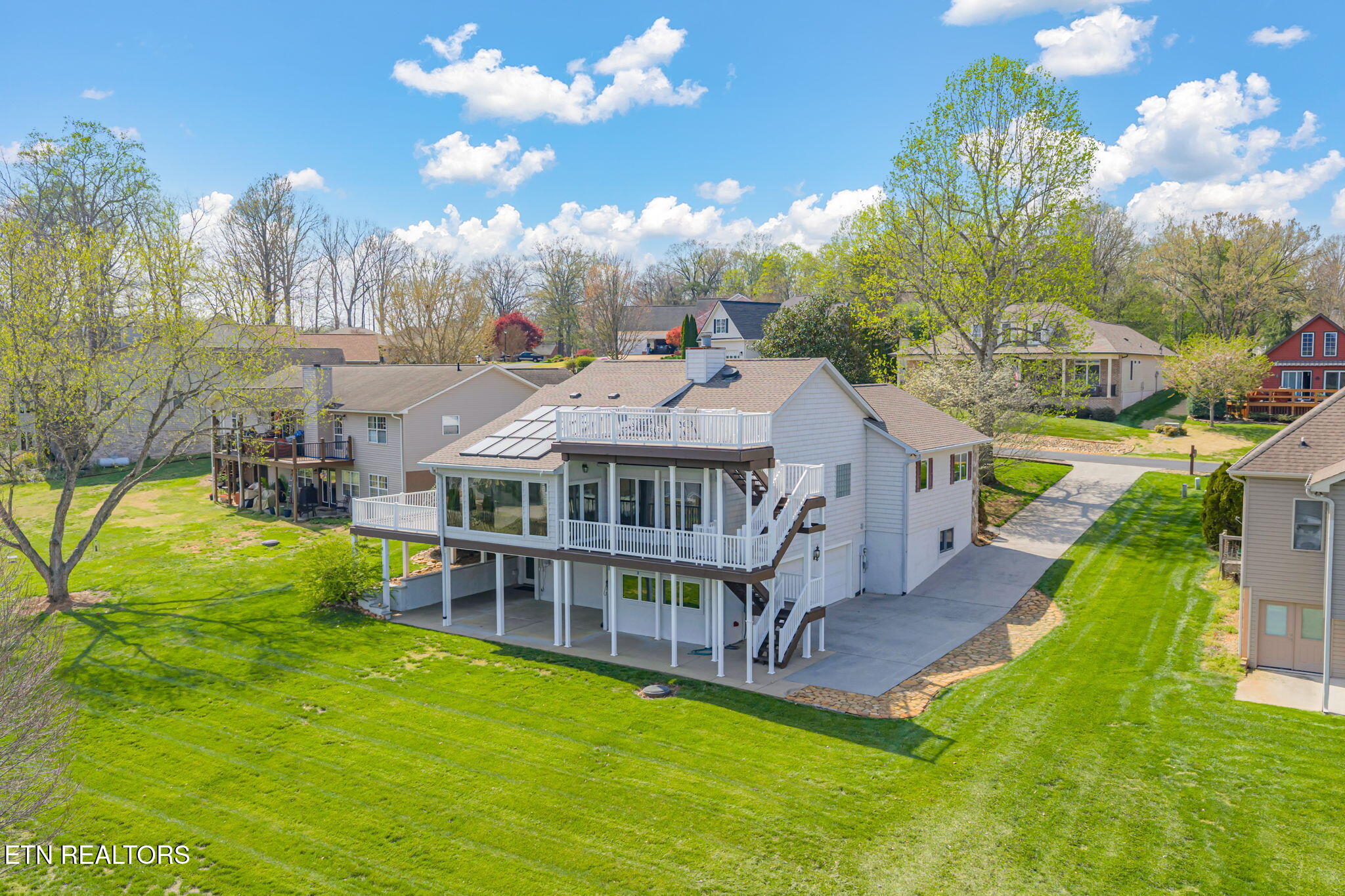 318 Cheestana Way Loudon TN 37774