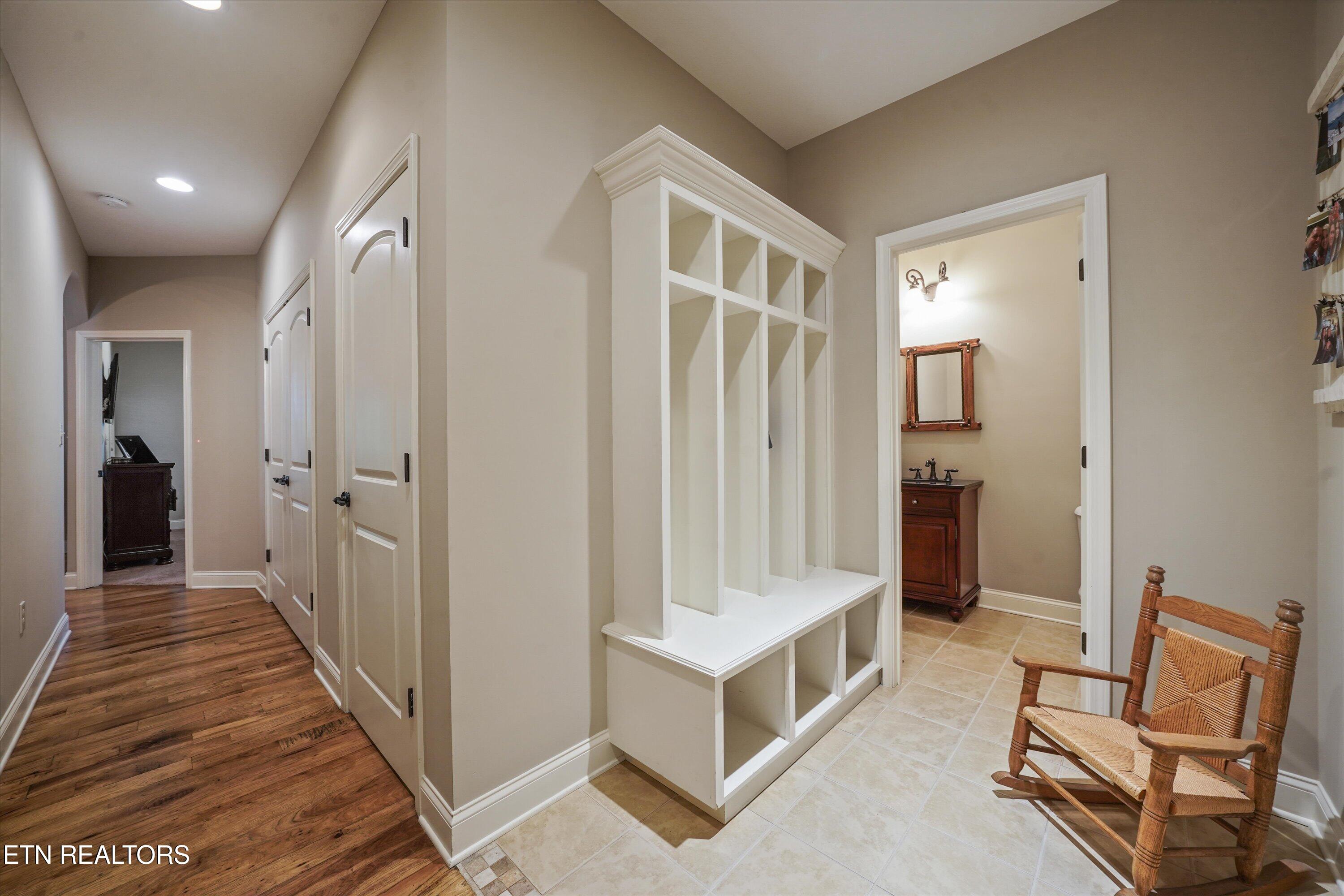1341 Hillvale Road Louisville TN 37777
