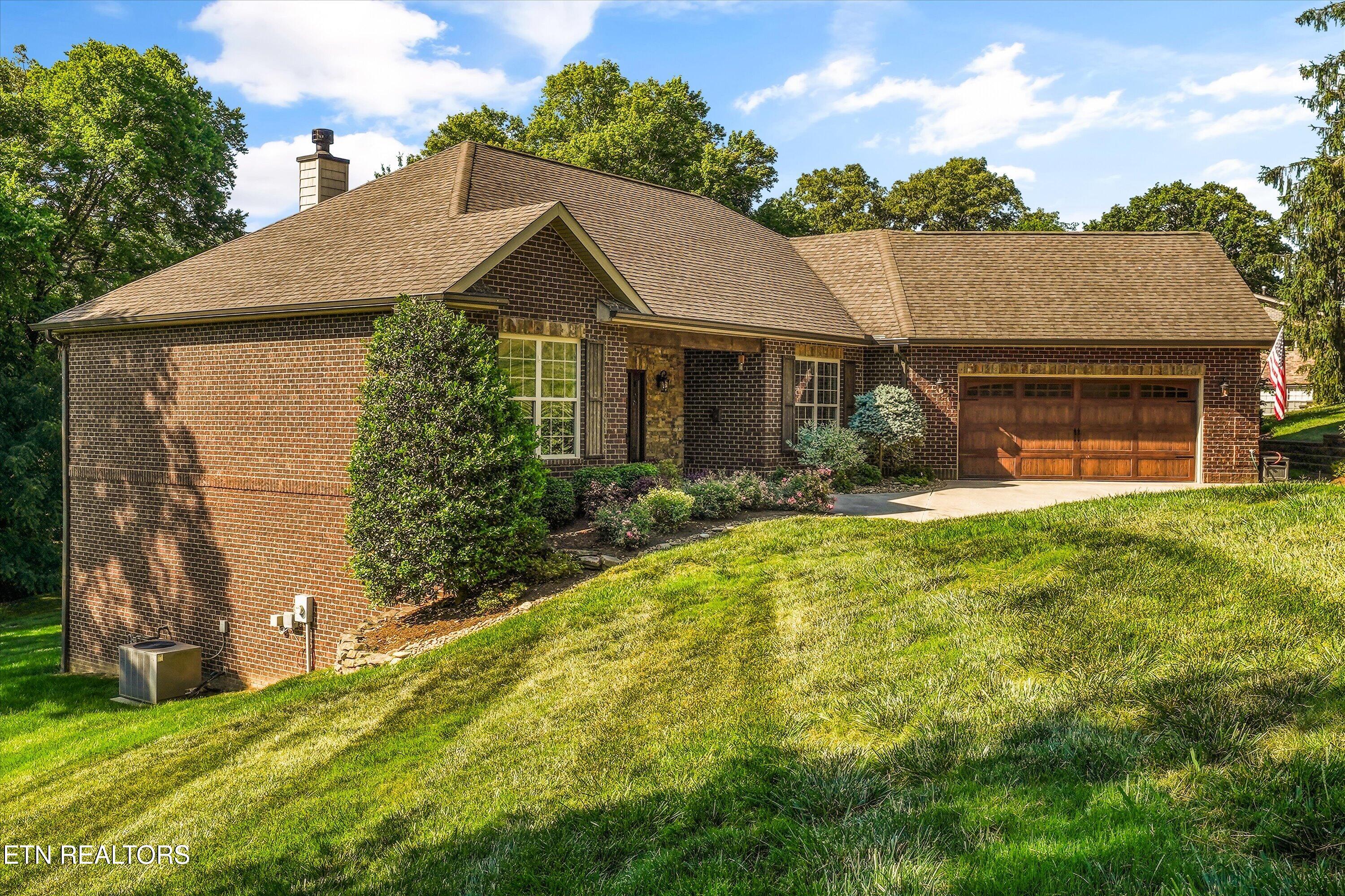 1341 Hillvale Road Louisville TN 37777