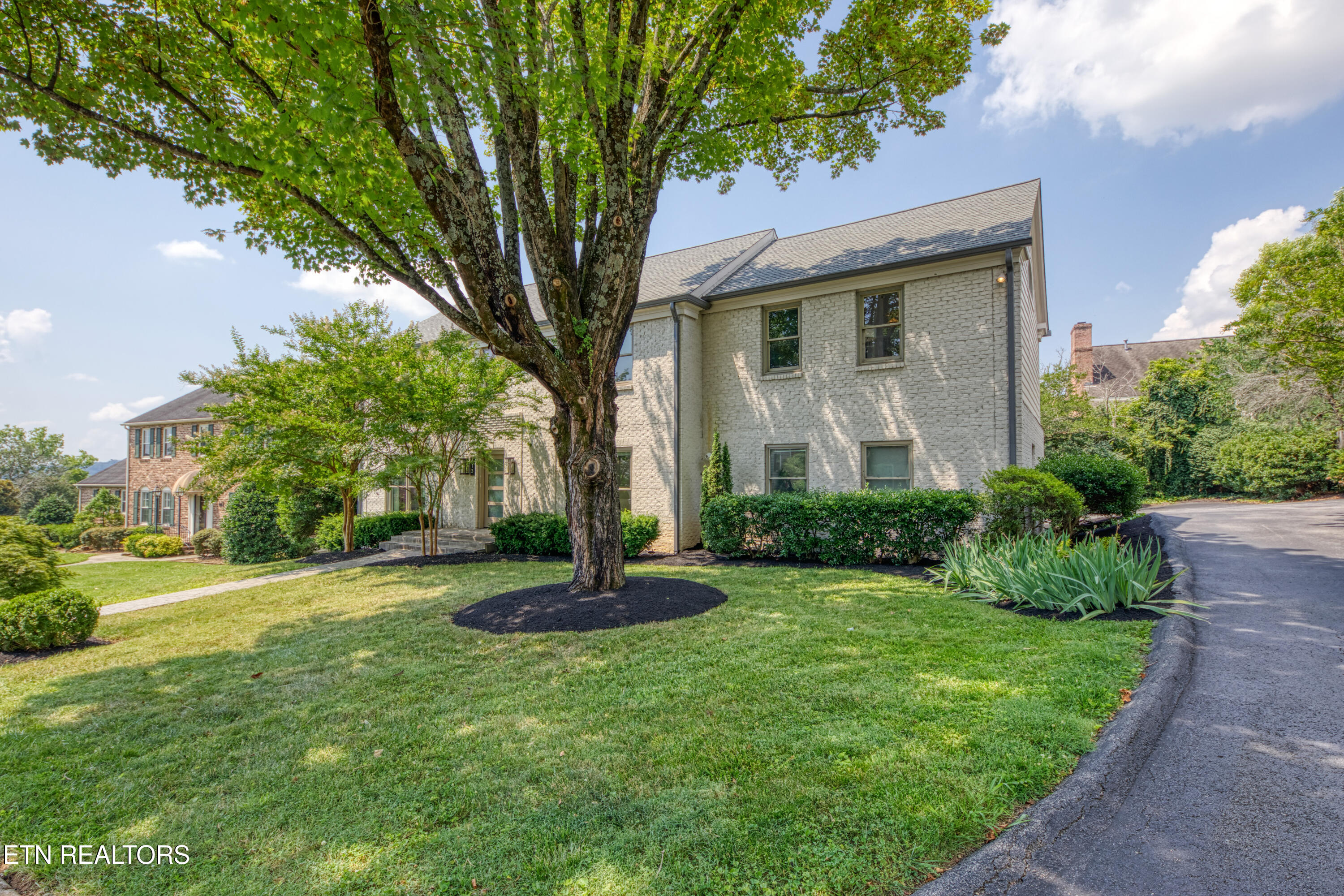 413 Boxwood Square Knoxville TN 37919