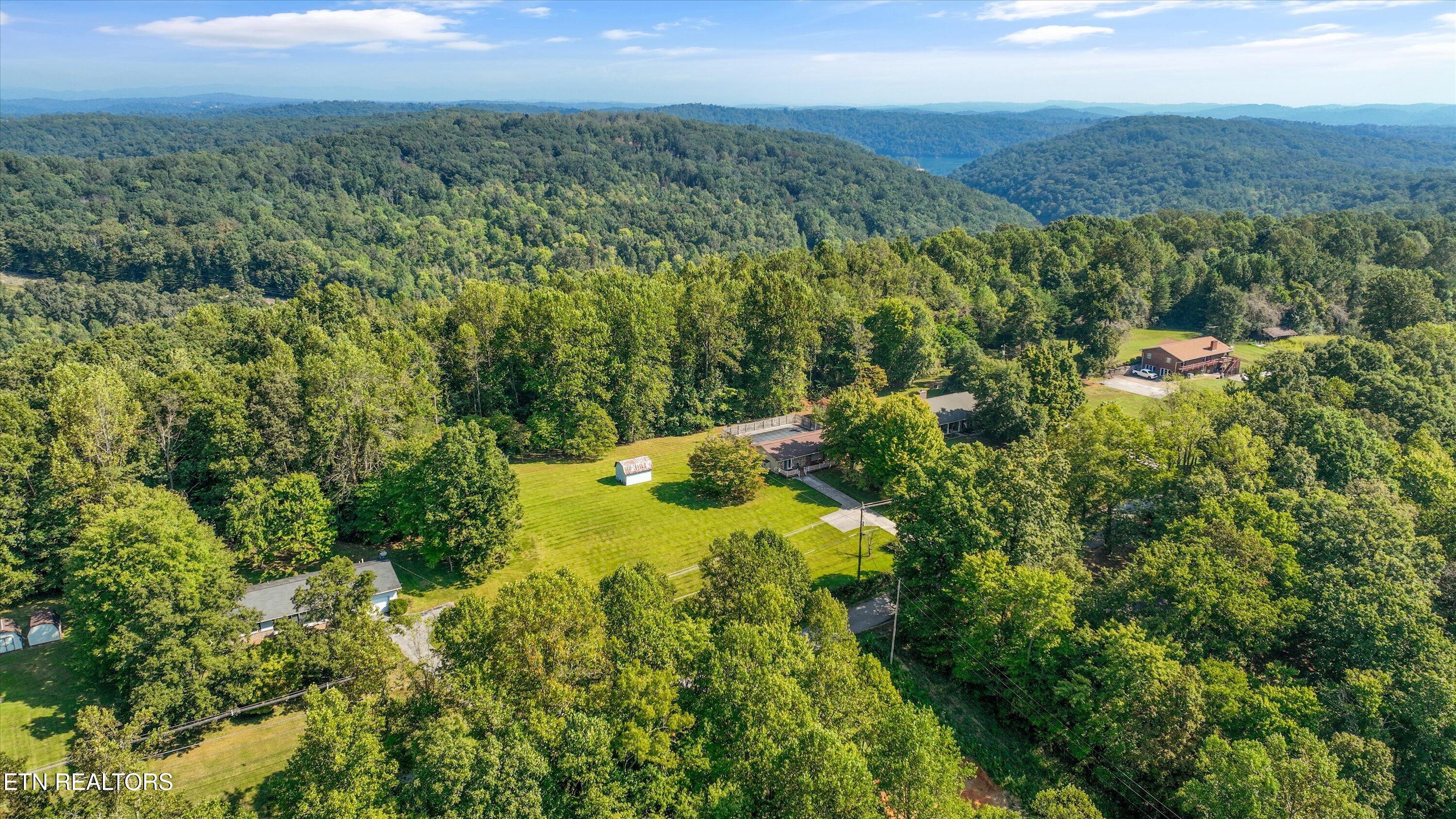 813/815 Stephens Road Rocky Top TN 37769