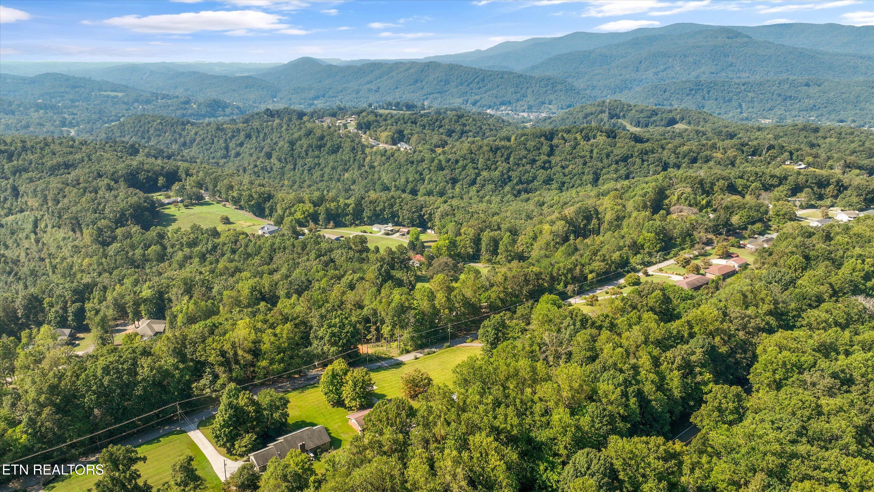 813/815 Stephens Road Rocky Top TN 37769