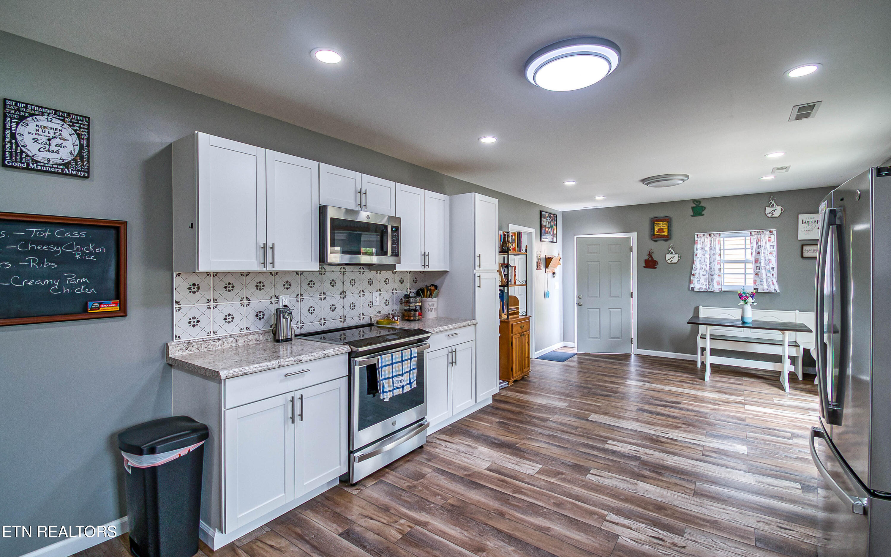 4533 Hines Valley Road Lenoir City TN 37771