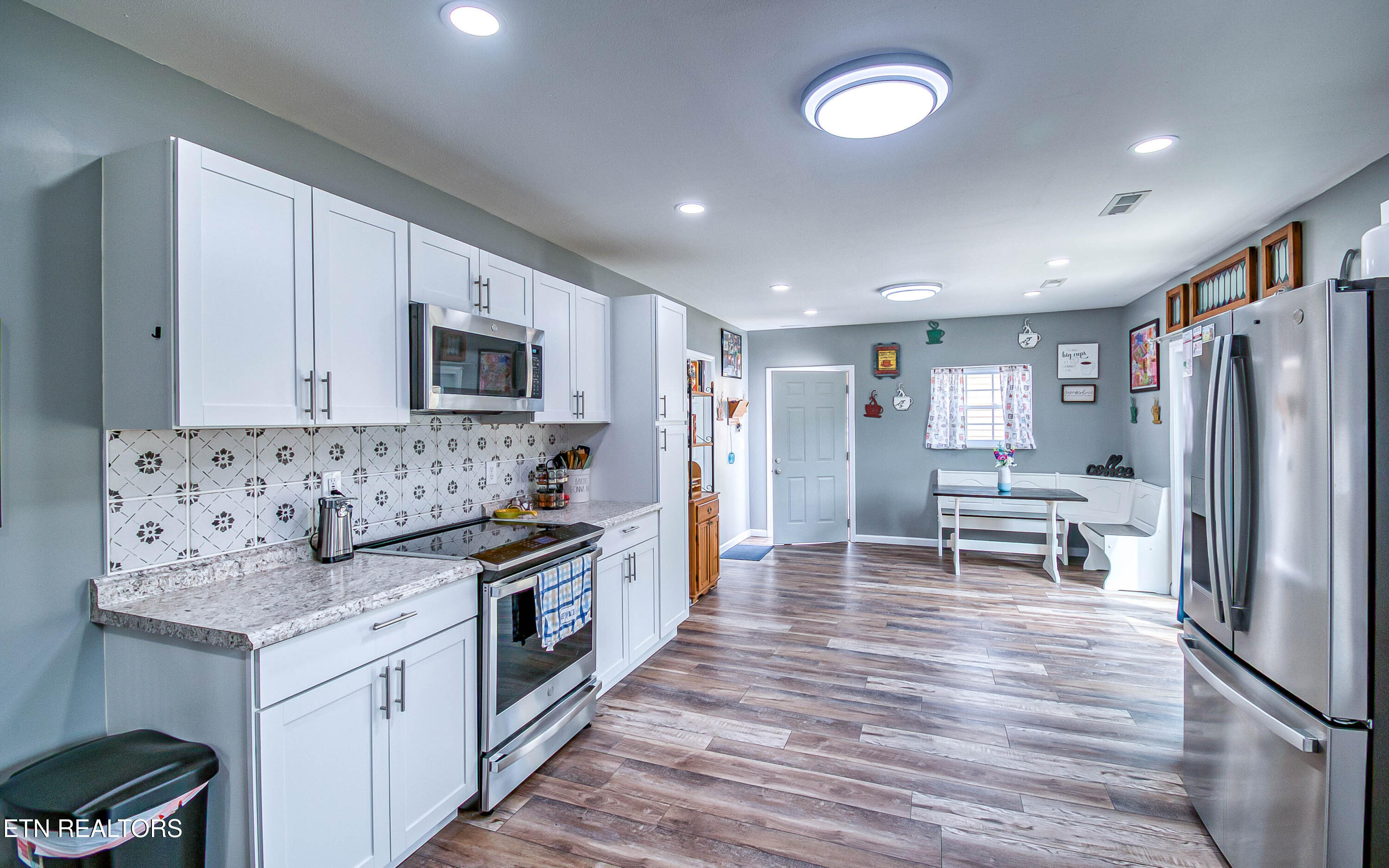 4533 Hines Valley Road Lenoir City TN 37771